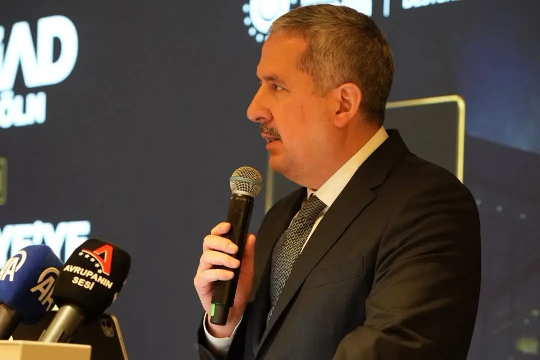 Ticaret Bakanı Gelsenkirchen'de Türk İş Dünyasıyla Buluştu
