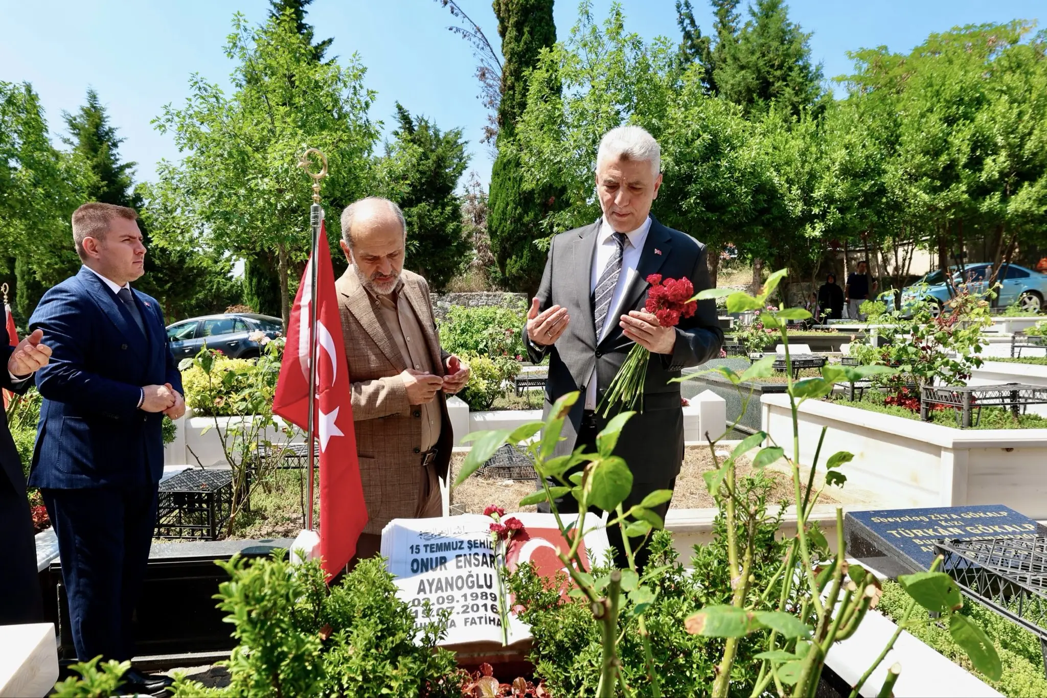 15 Temmuz'da Şehitler Anıldı ve Dualar Edildi