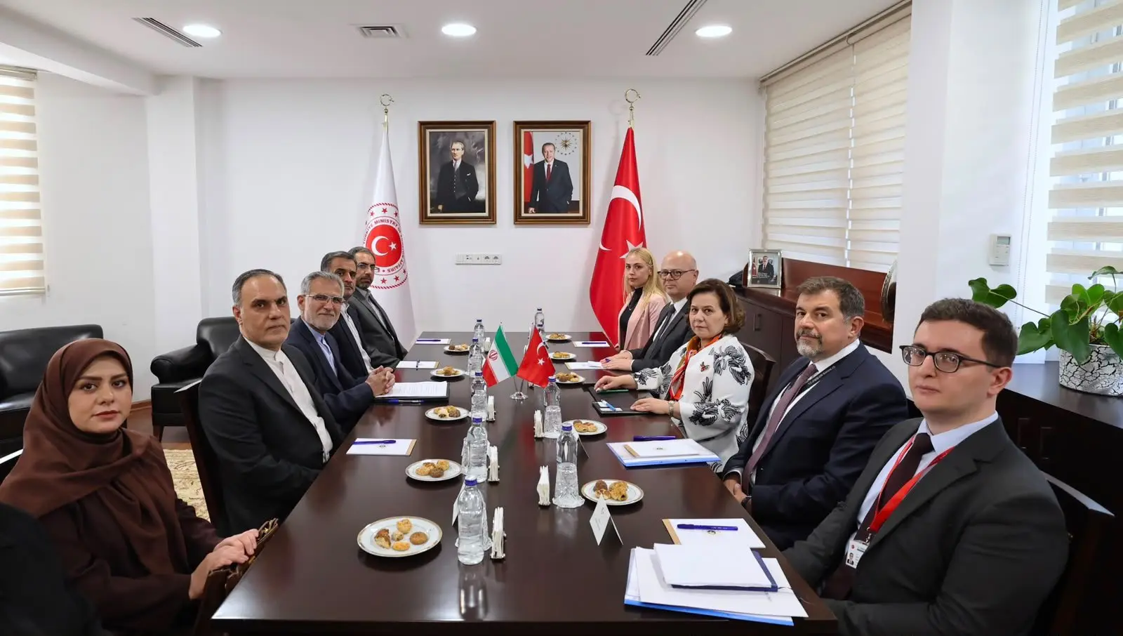 Berris Ekinci, İranlı Yetkiliyi Ağırladı