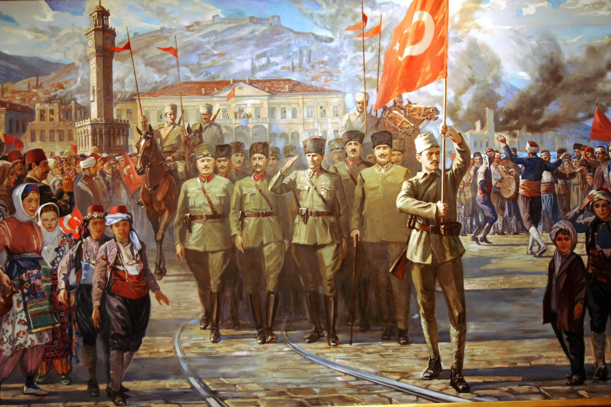 İzmir'de İşgal Sonrası Türk Bayrağı Göndere Çekildi