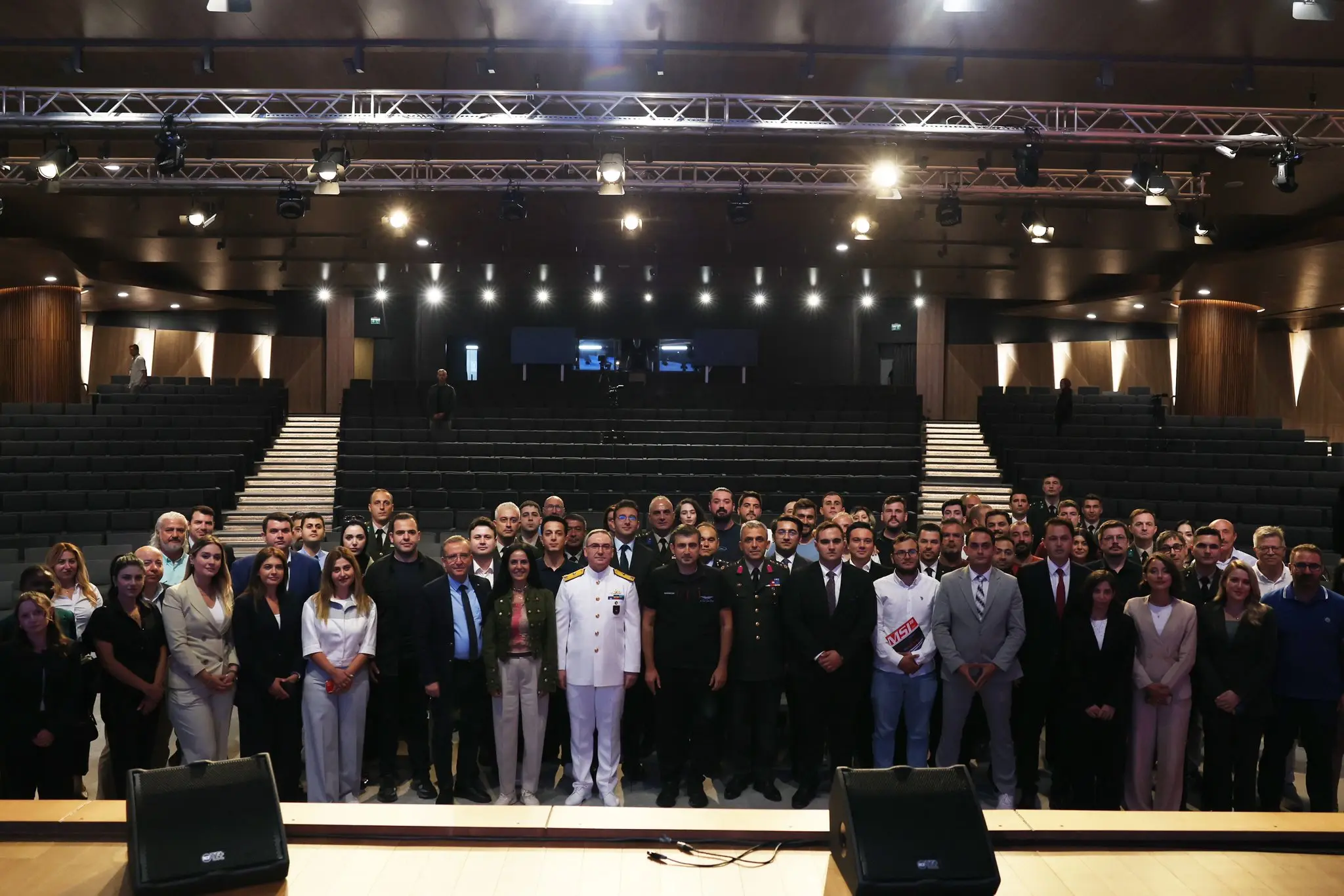 Milli Savunma Bakanlığı Basın Toplantısı BAYKAR'da Yapıldı