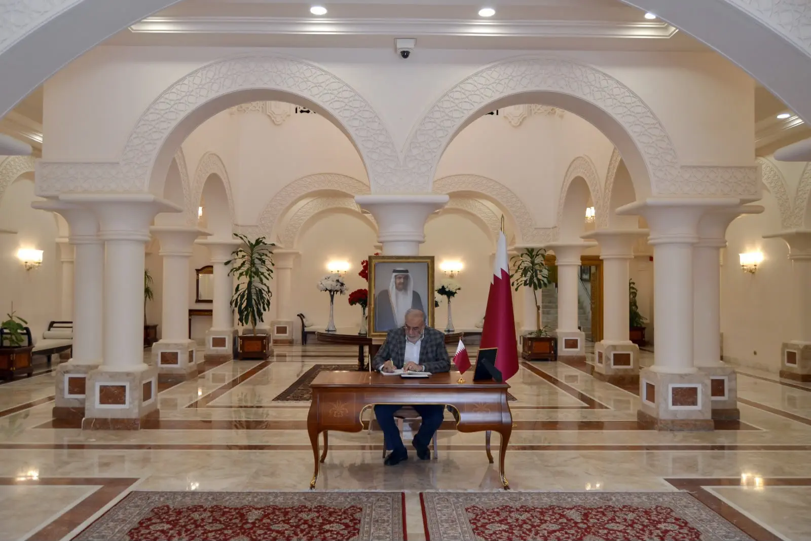 Musa Kulaklıkaya, Katar eski Emiri için taziye verdi