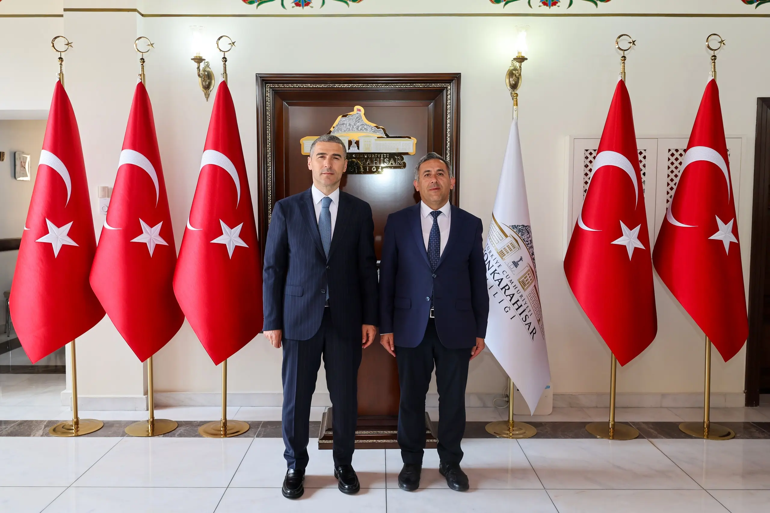 Vali Aktaş, yeni müdürlerle bir araya geldi