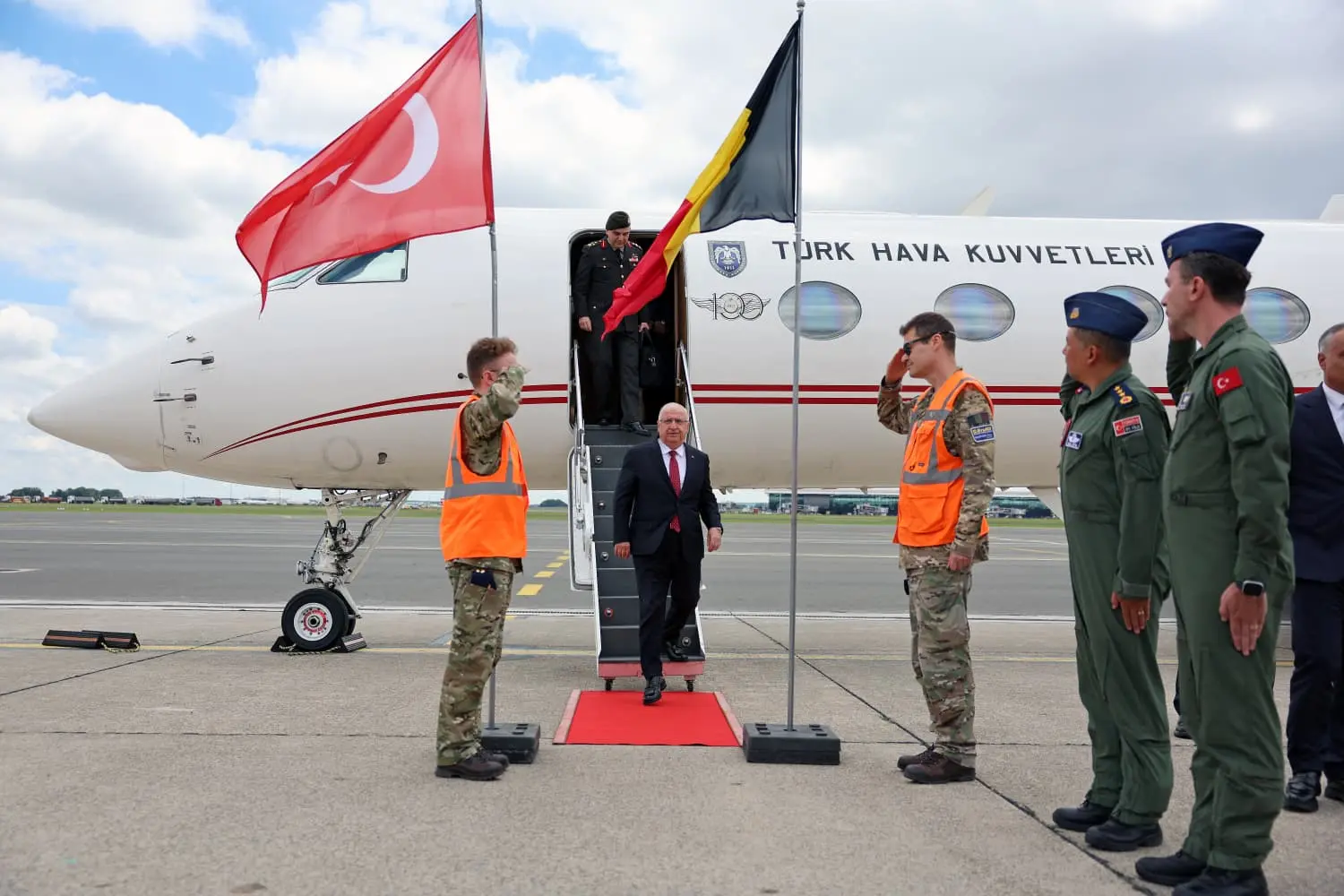 Yaşar Güler, NATO Savunma Bakanları Toplantısı için Brüksel'de