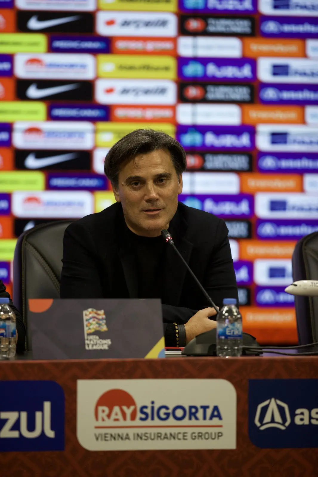 Montella: Oyuncularımız Fransa'ya karşı iyi savaştı