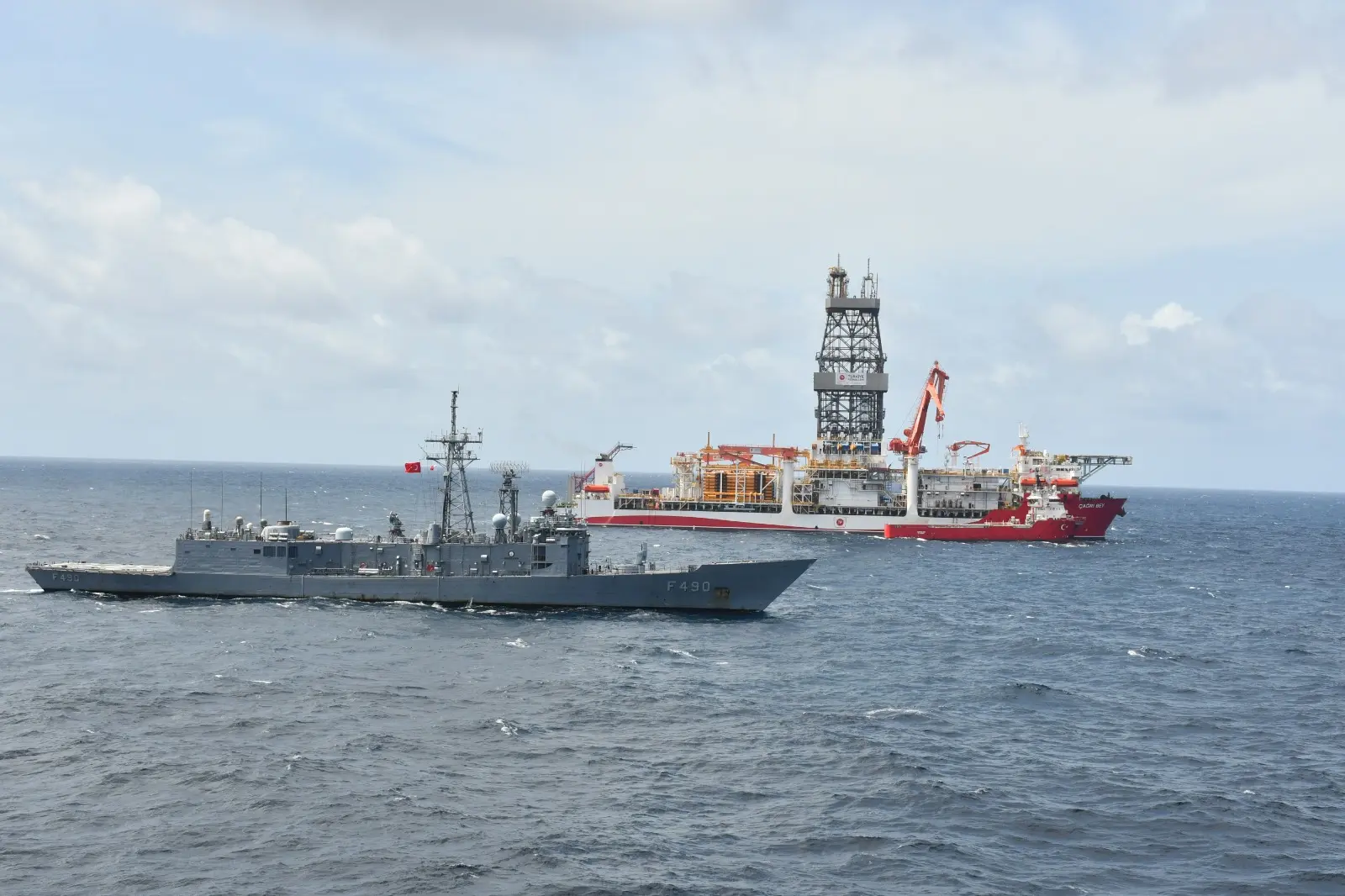 Somali Deniz Görev Grubu, Çağrı Bey'e koruma sağlıyor