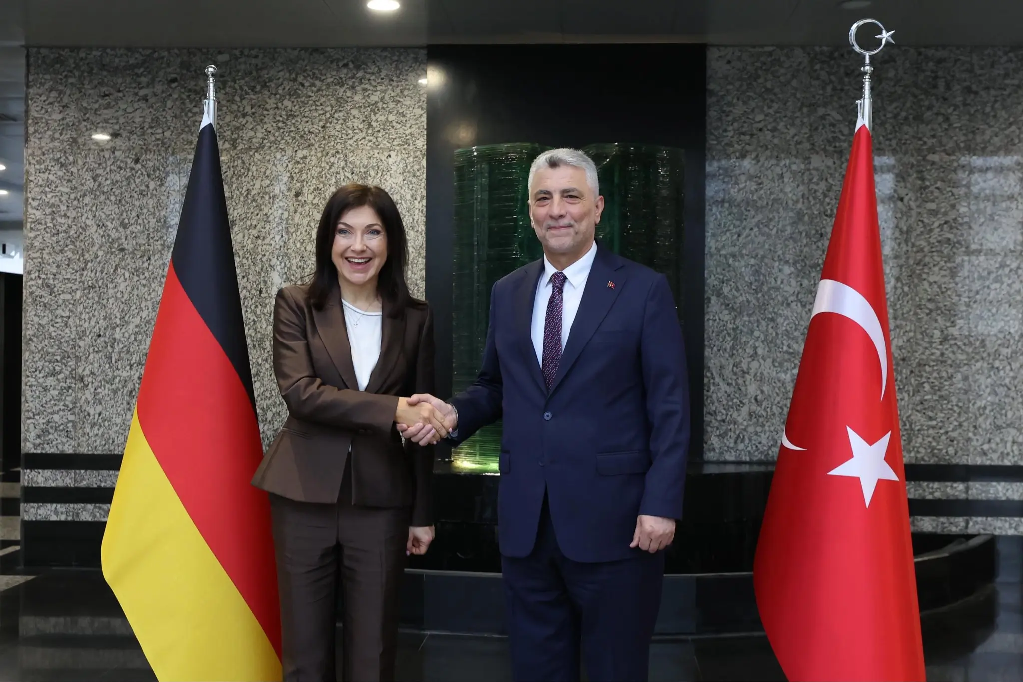 Türkiye-Almanya ekonomik iş birliği görüşmeleri yapıldı