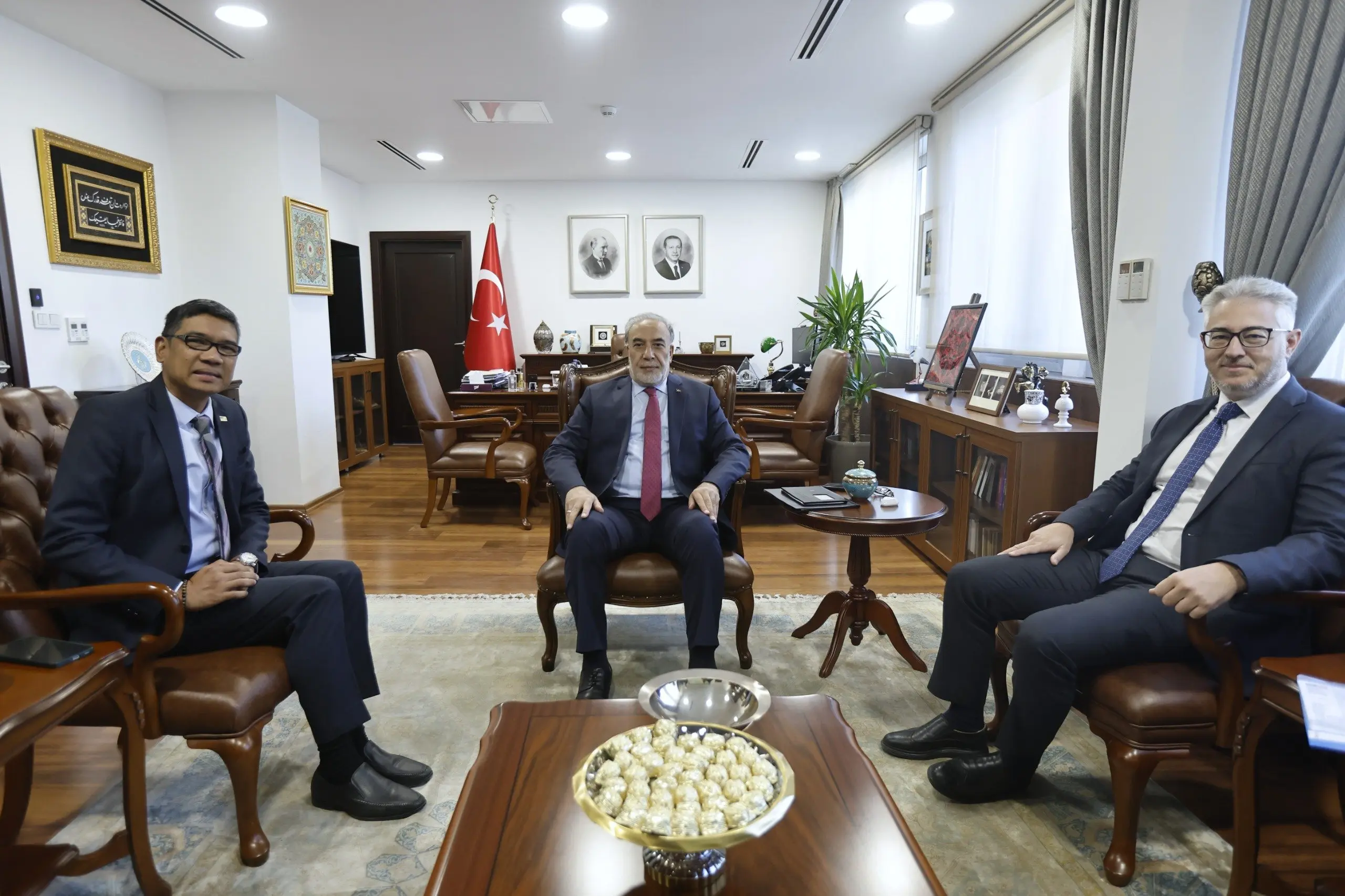 Bakan Yardımcısı Kulaklıkaya, Büyükelçi Shaffieq'i kabul etti