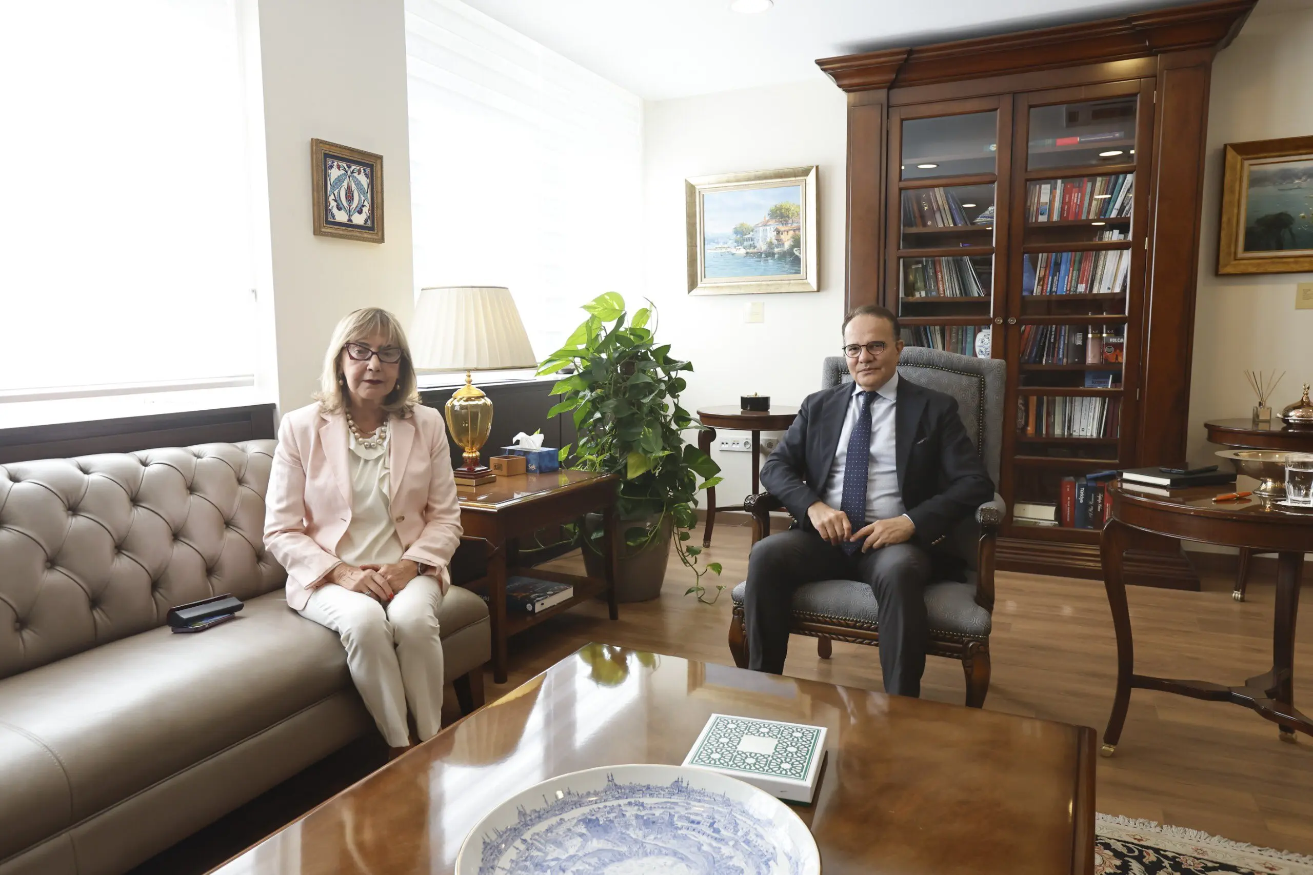 Boşnak Büyükelçi, Bozay ile görüştü