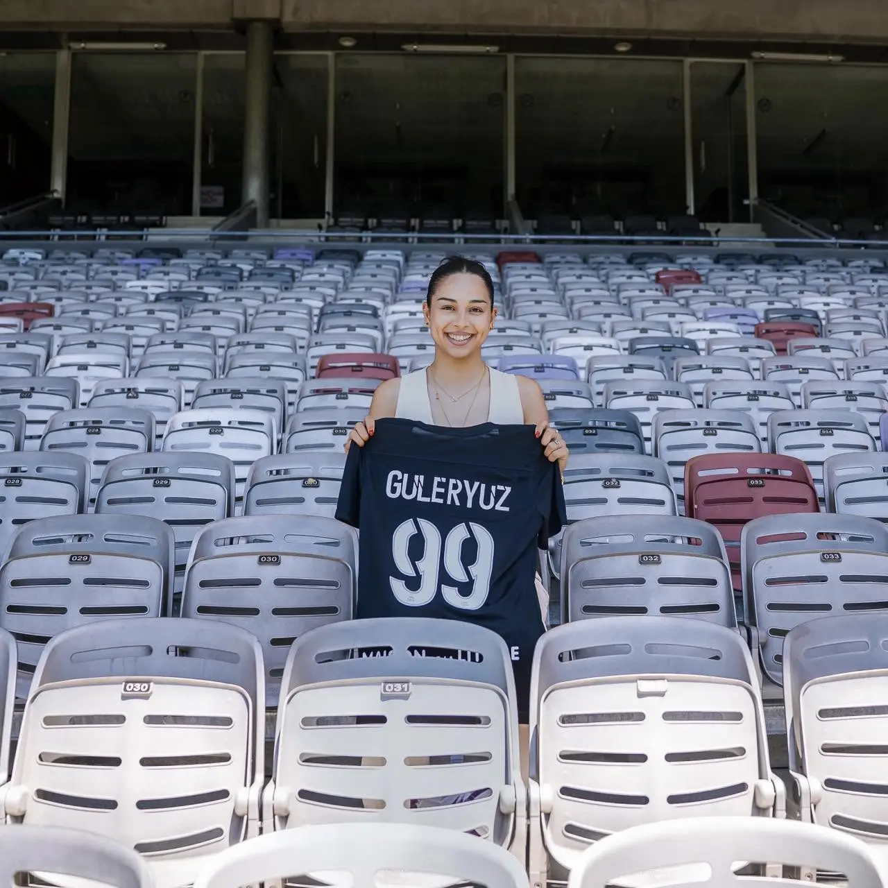 Göknur Güleryüz, Toulouse FC'ye transfer oldu