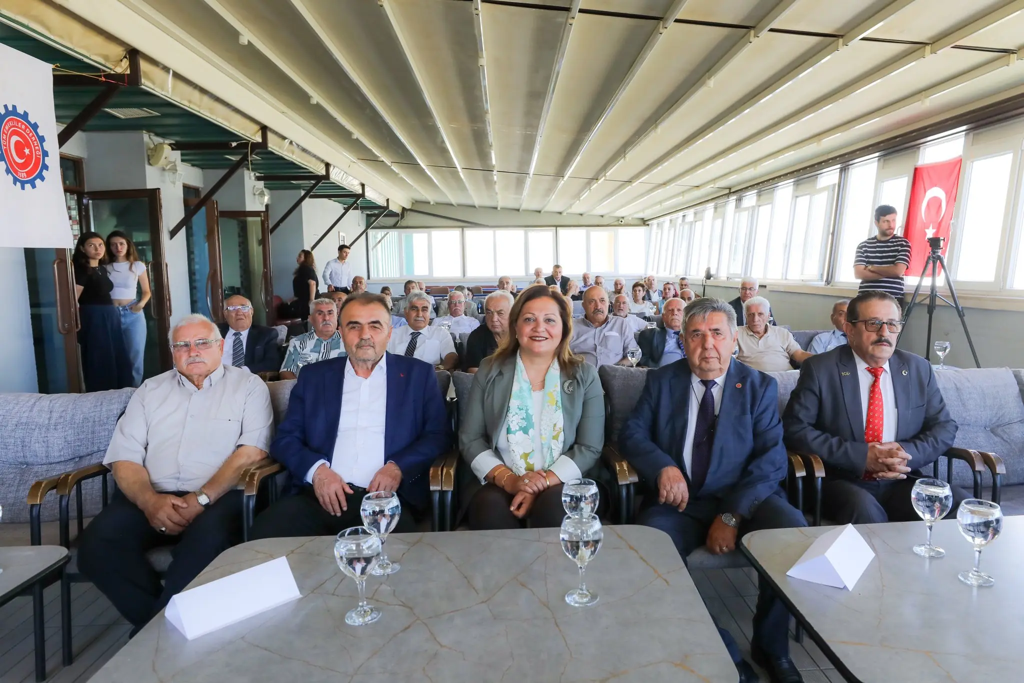 Emekli Derneği Başkanı İlk Toplantısını Gerçekleştirdi