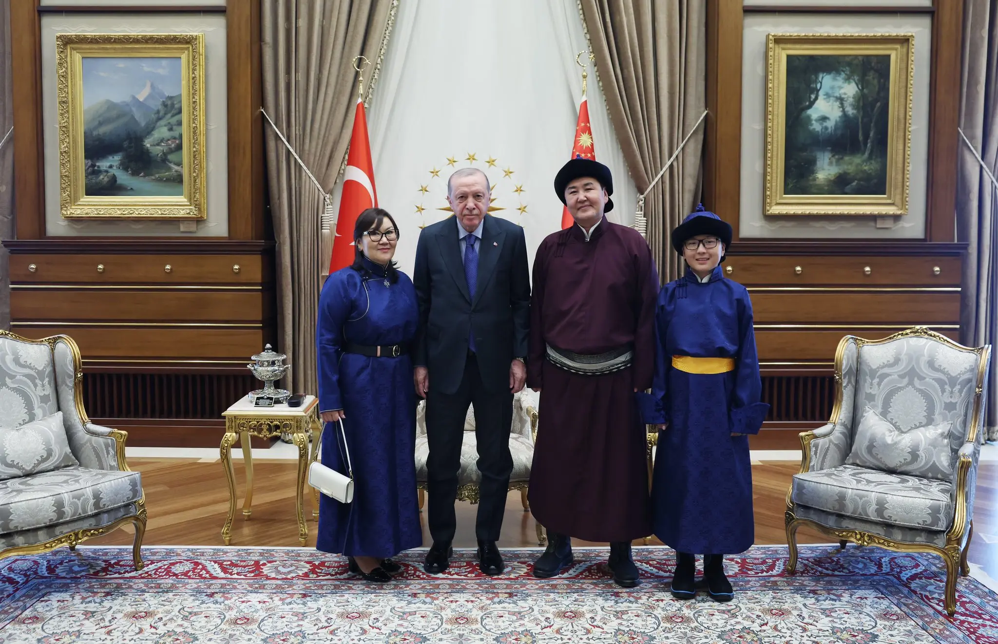 Cumhurbaşkanı Erdoğan, Moğol Büyükelçiyi kabul etti