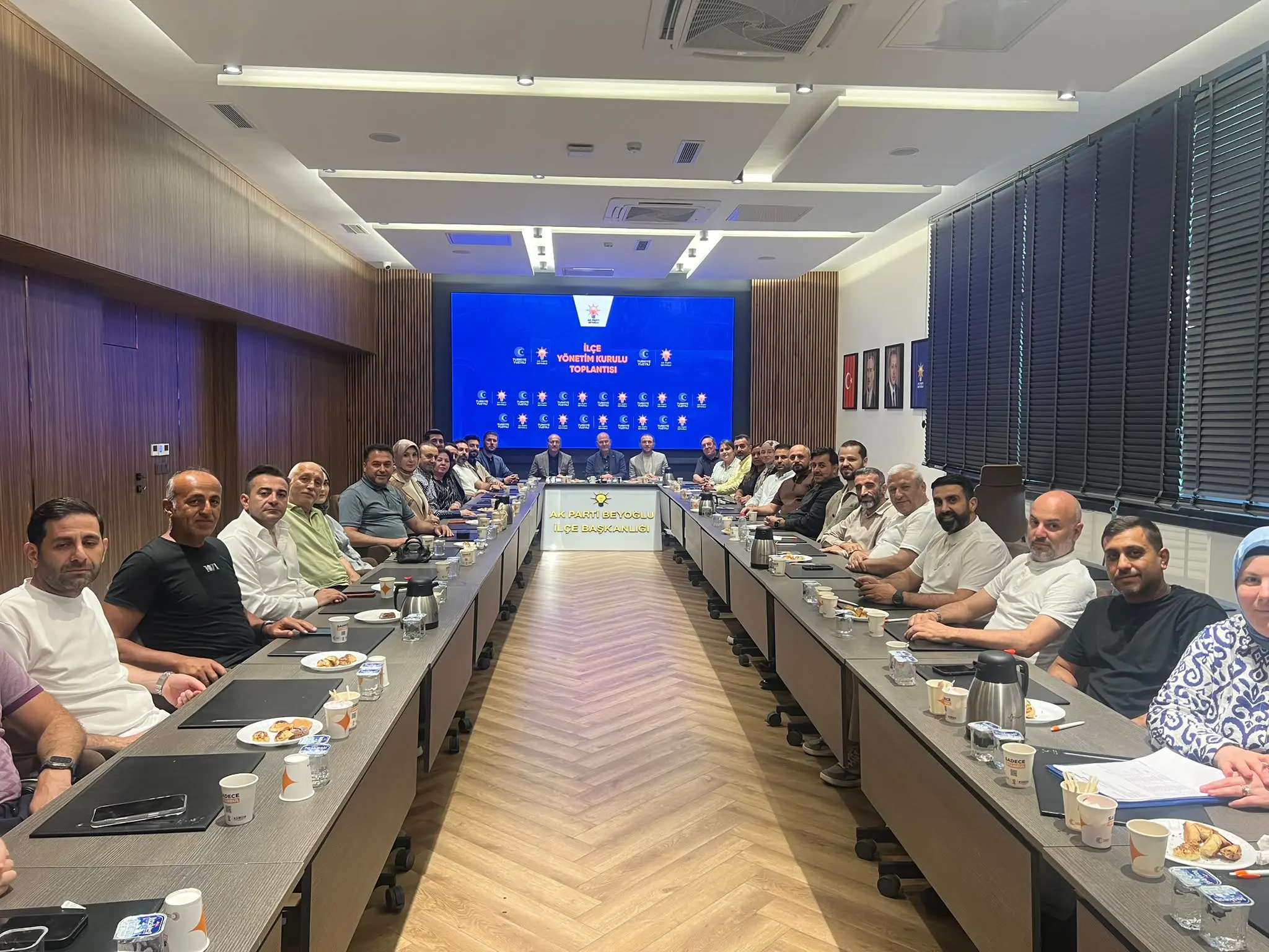 Beyoğlu İlçe Yönetim Kurulu Toplantısı Gerçekleşti