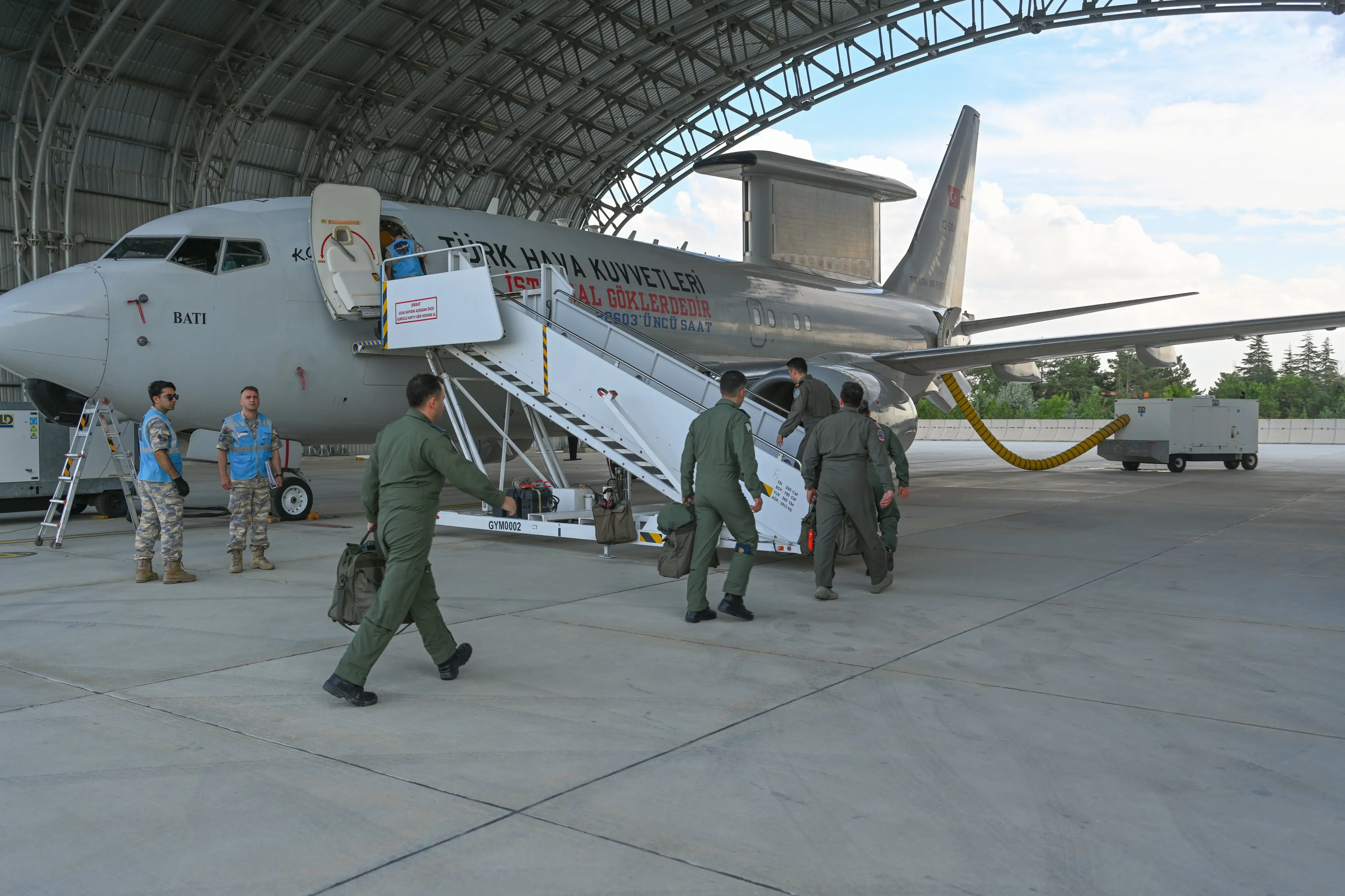 E-7T Uçağı NATO Zirvesi İçin Görevde