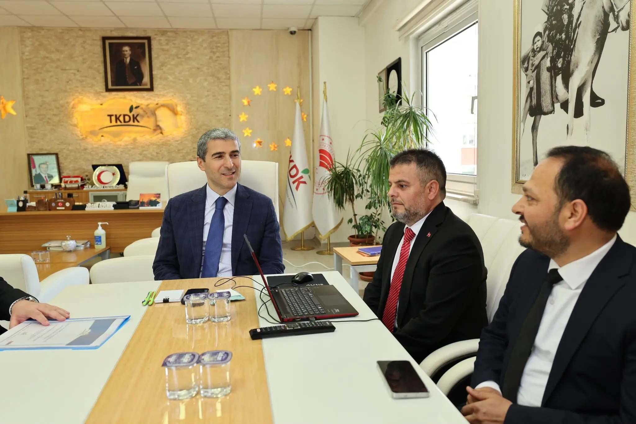 Vali Aktaş, TKDK İl Koordinatörlüğü'nü ziyaret etti