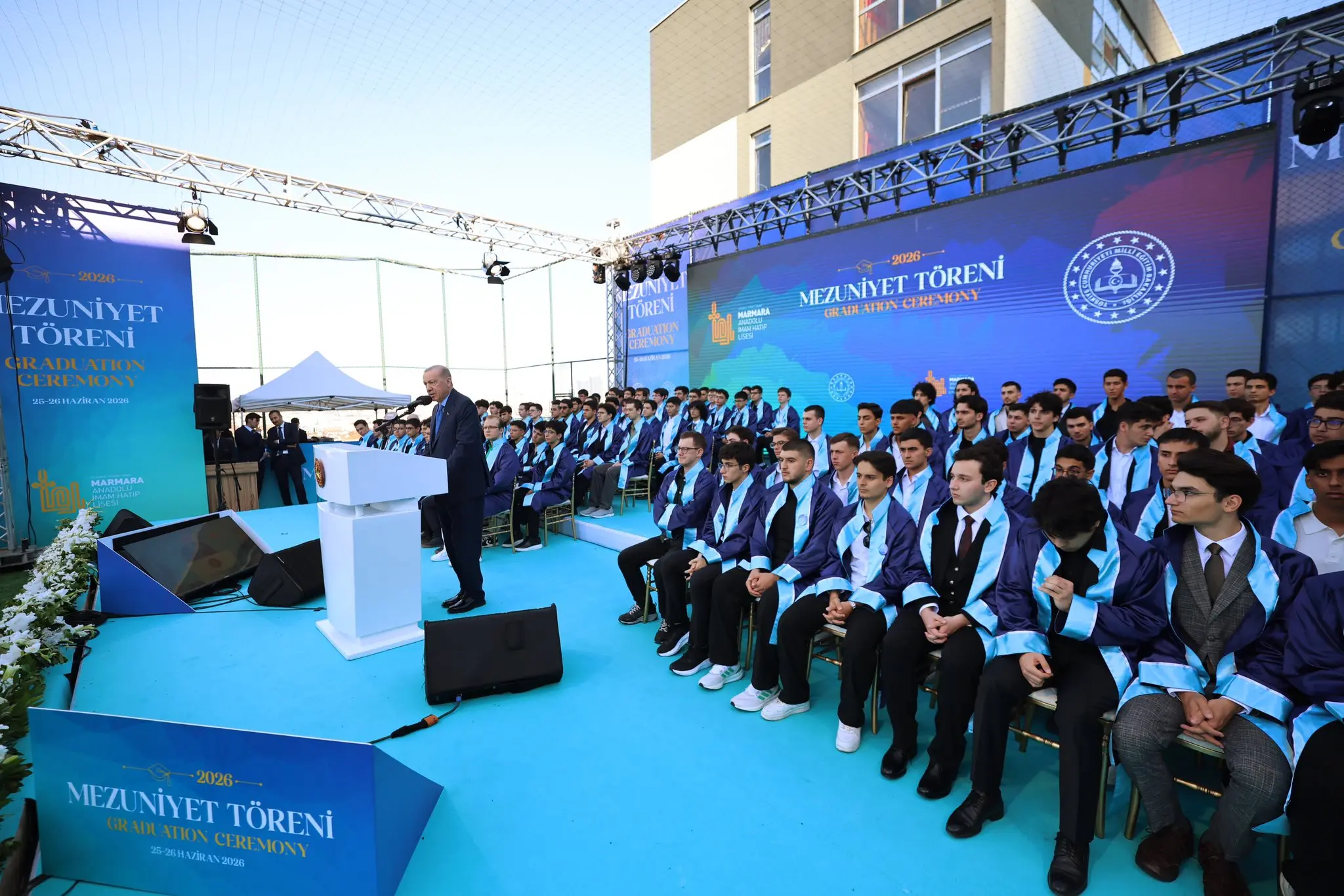Cumhurbaşkanı Erdoğan, İTO Marmara İmam Hatip Mezuniyetine Katıldı
