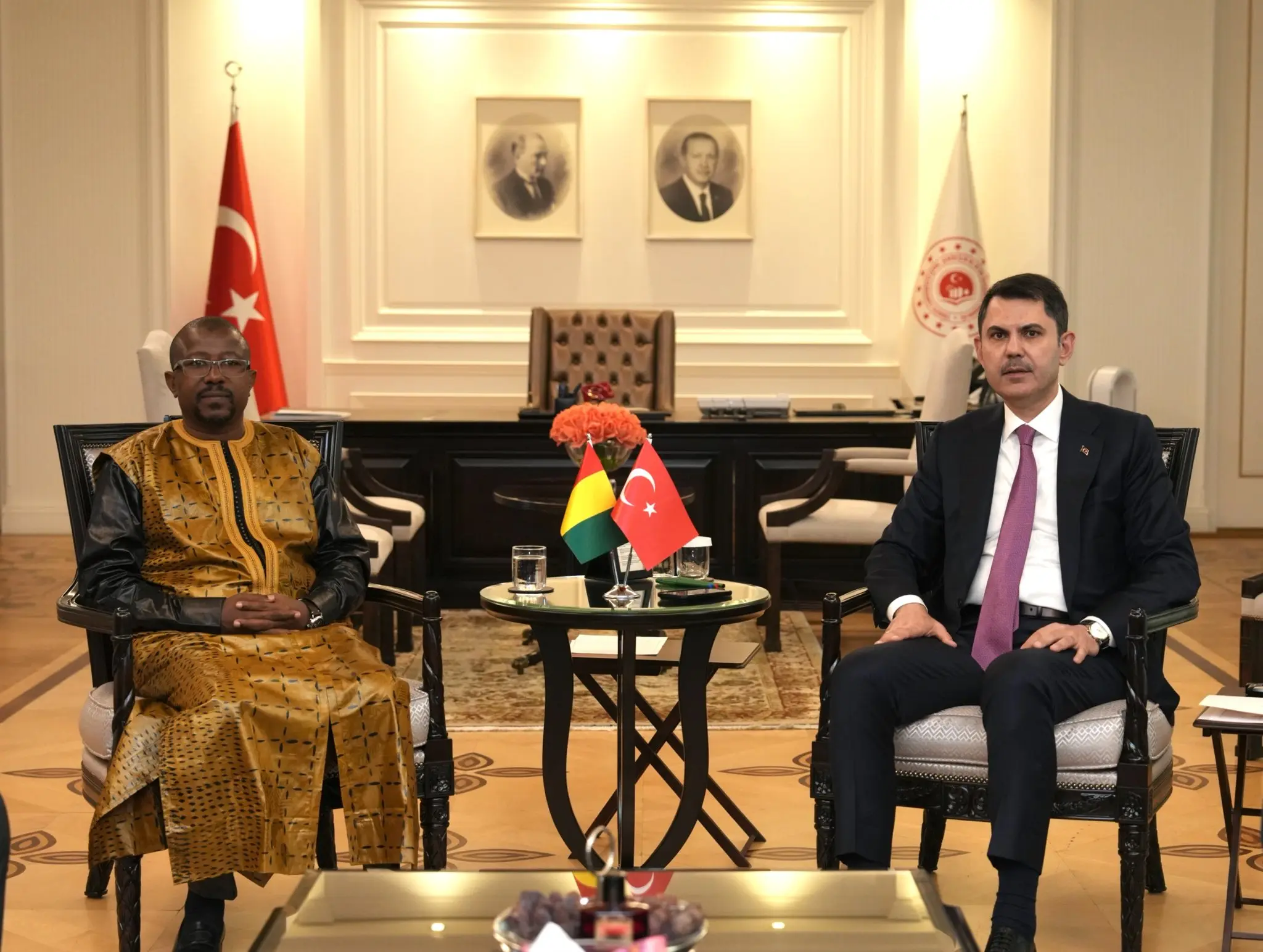 Gine Bakanı ile Türkiye'de iş birliği görüşmesi