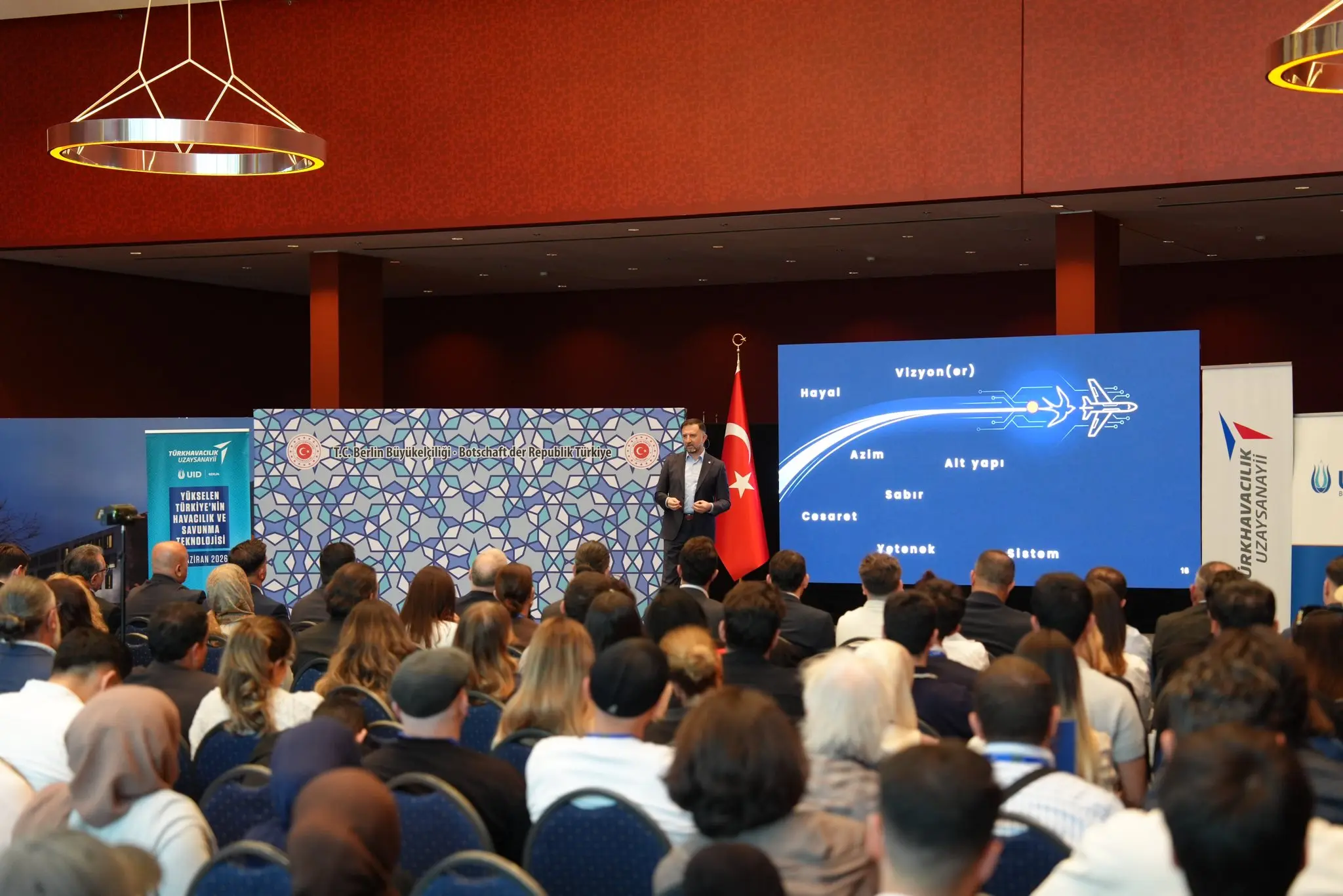 Havacılık ve Savunma Teknolojisi Konferansı Düzenlendi