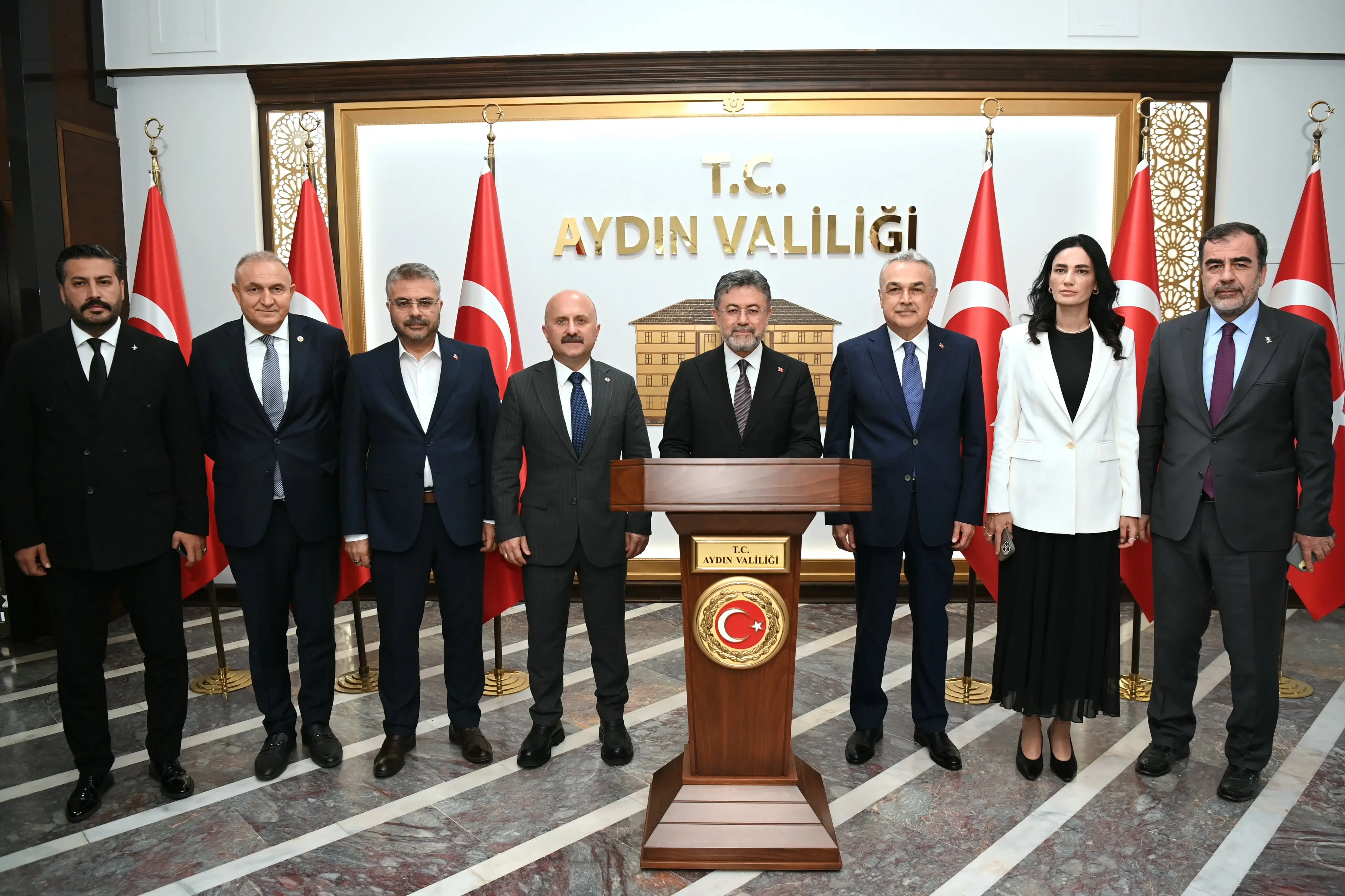 Bakan Yumaklı Aydın Valiliğini Ziyaret Etti