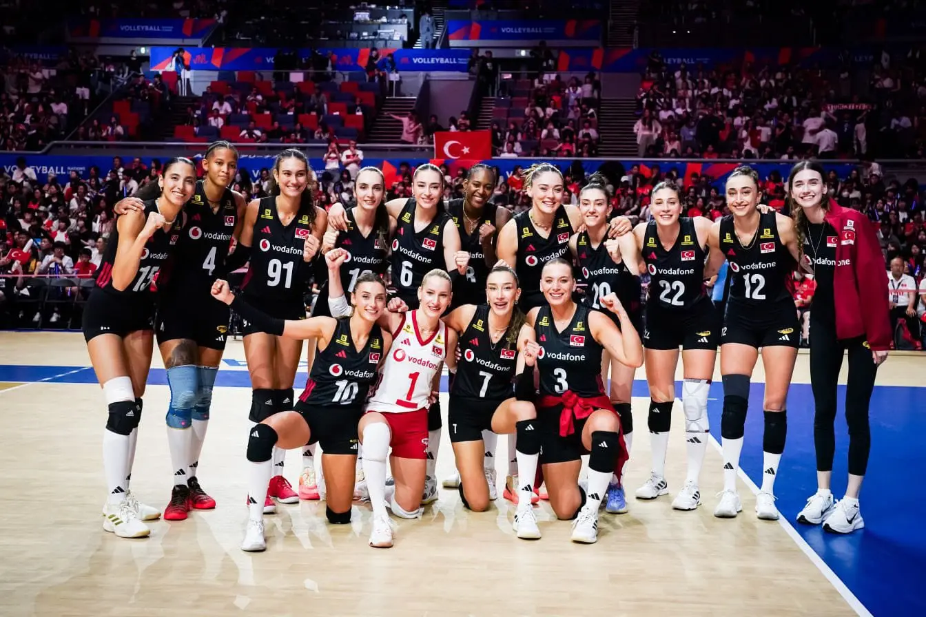 Millî Kadın Voleybol Takımı Yarı Finale Yükseldi