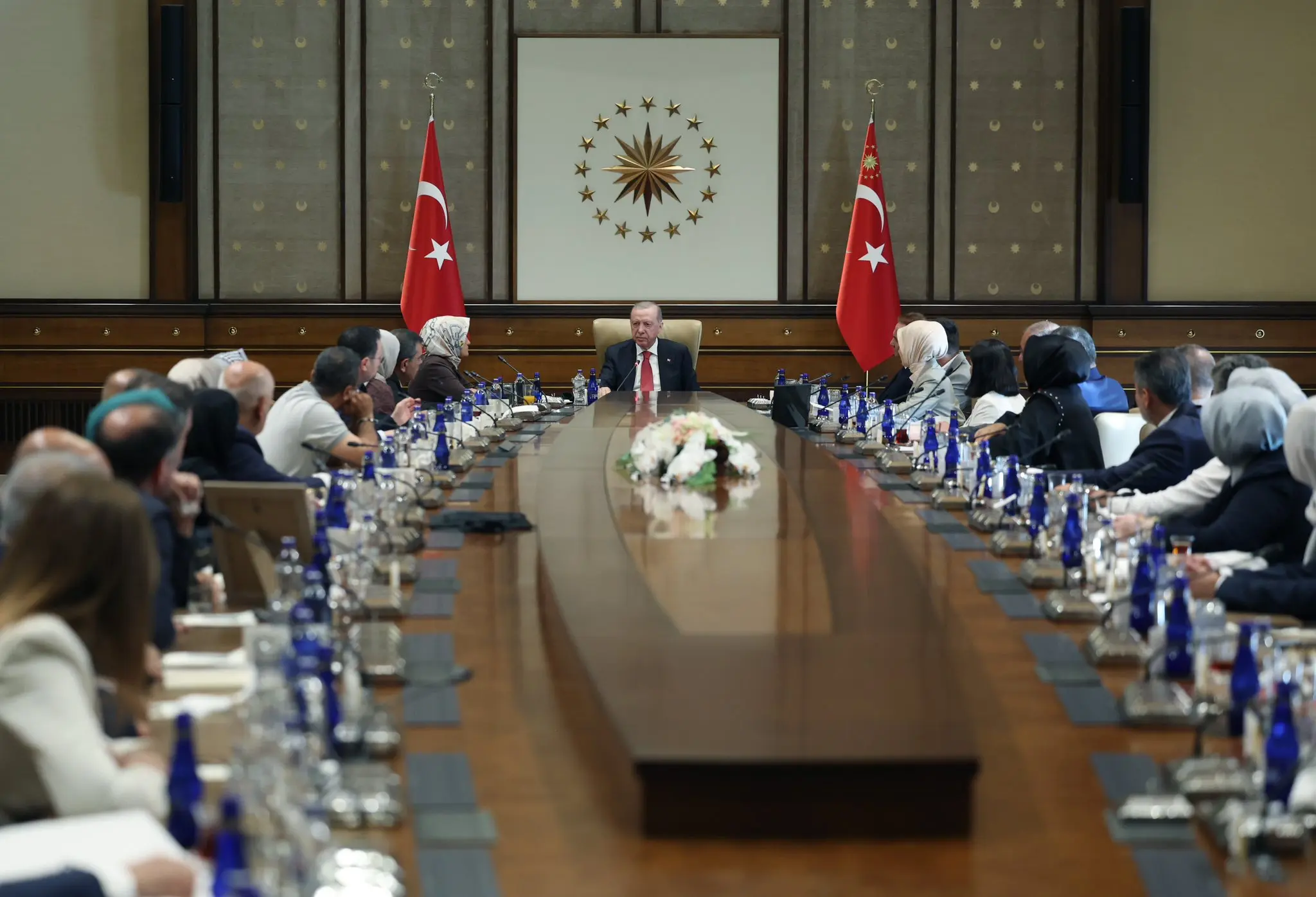 Cumhurbaşkanı Erdoğan, Kahramanmaraş saldırısında hayatını kaybedenlerin ailelerini kabul etti