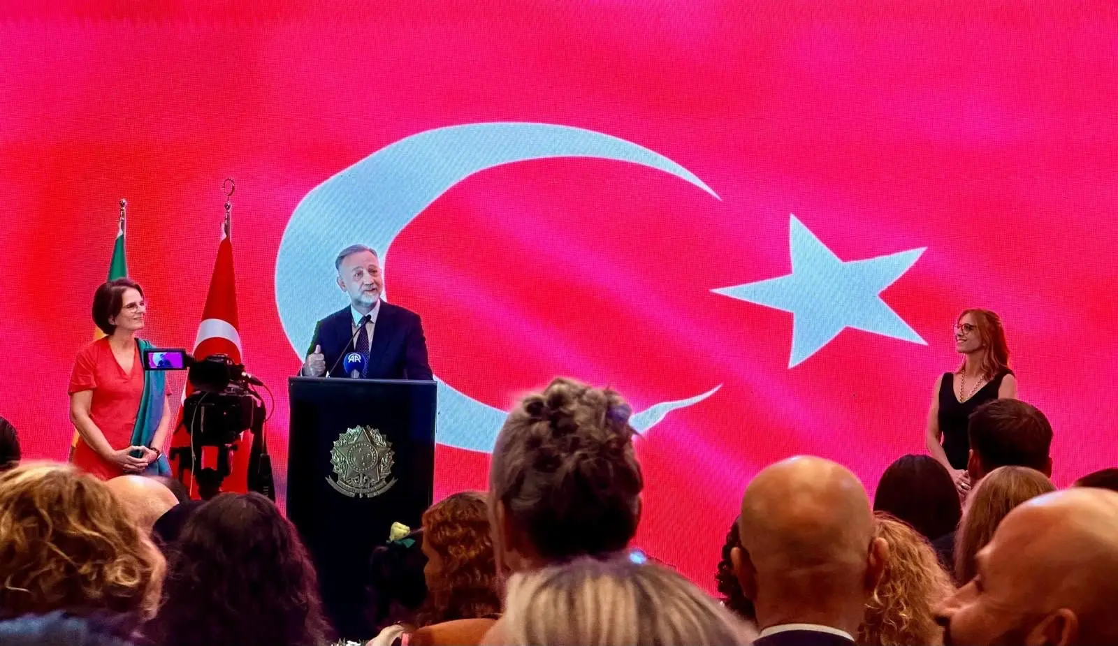 Levent Gümrükçü, Brezilya Büyükelçiliği'nin resepsiyonuna katıldı