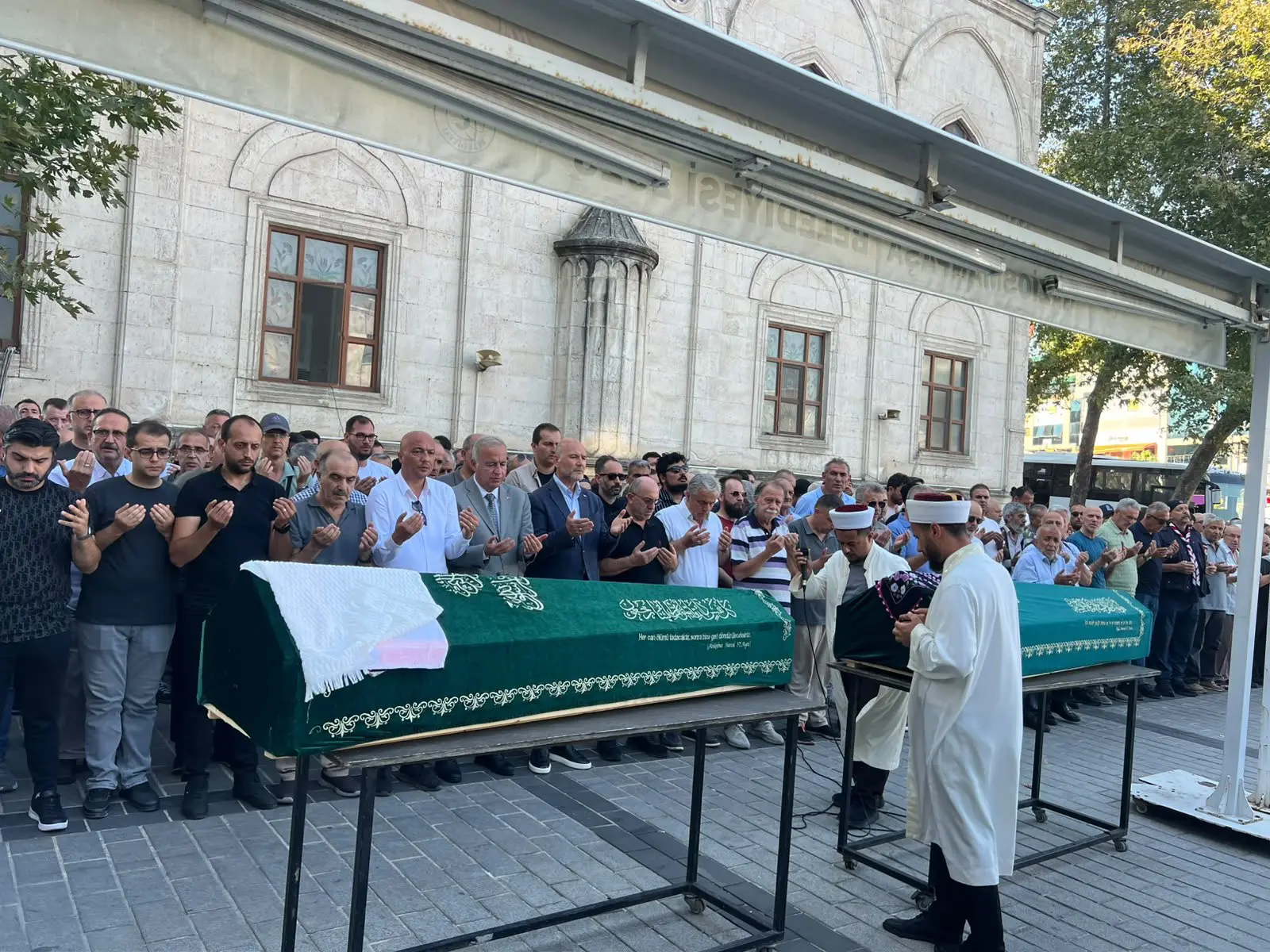 Gaziosmanpaşa'da İki Değerli İsim Uğurlandı