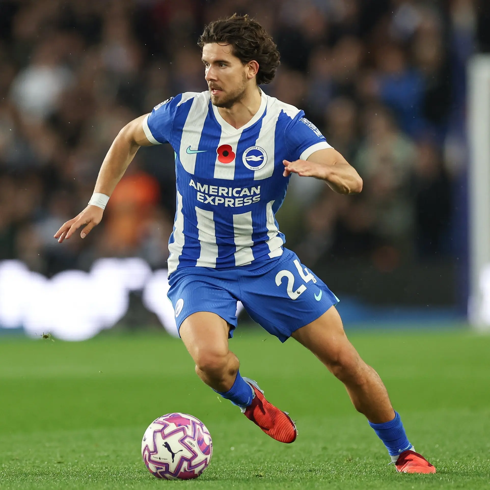 Ferdi Kadıoğlu, Brighton'da Yılın Oyuncusu Seçildi