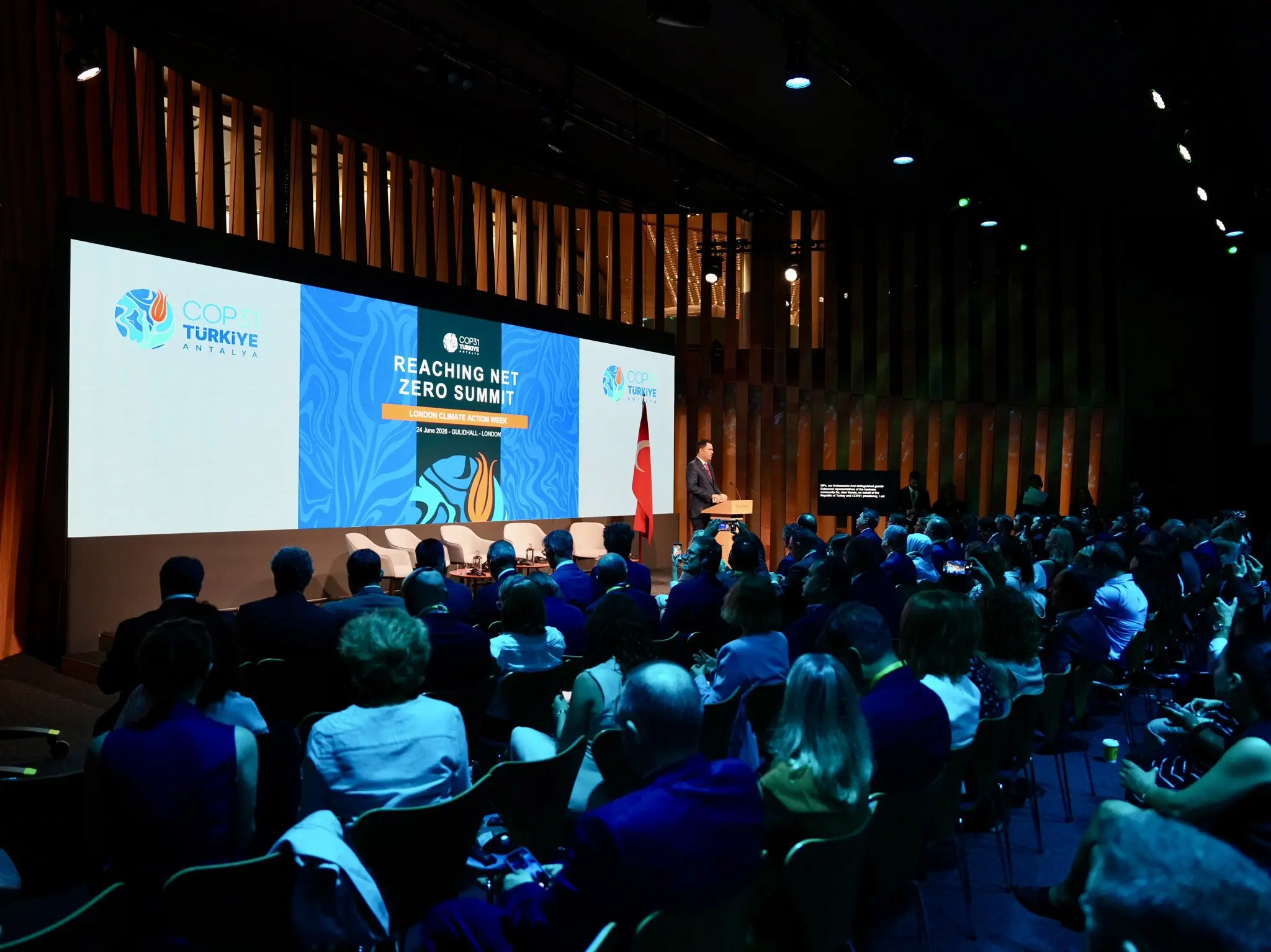 Türkiye Enerji Dönüşümü Yatırım Forumu Londra'da yapıldı