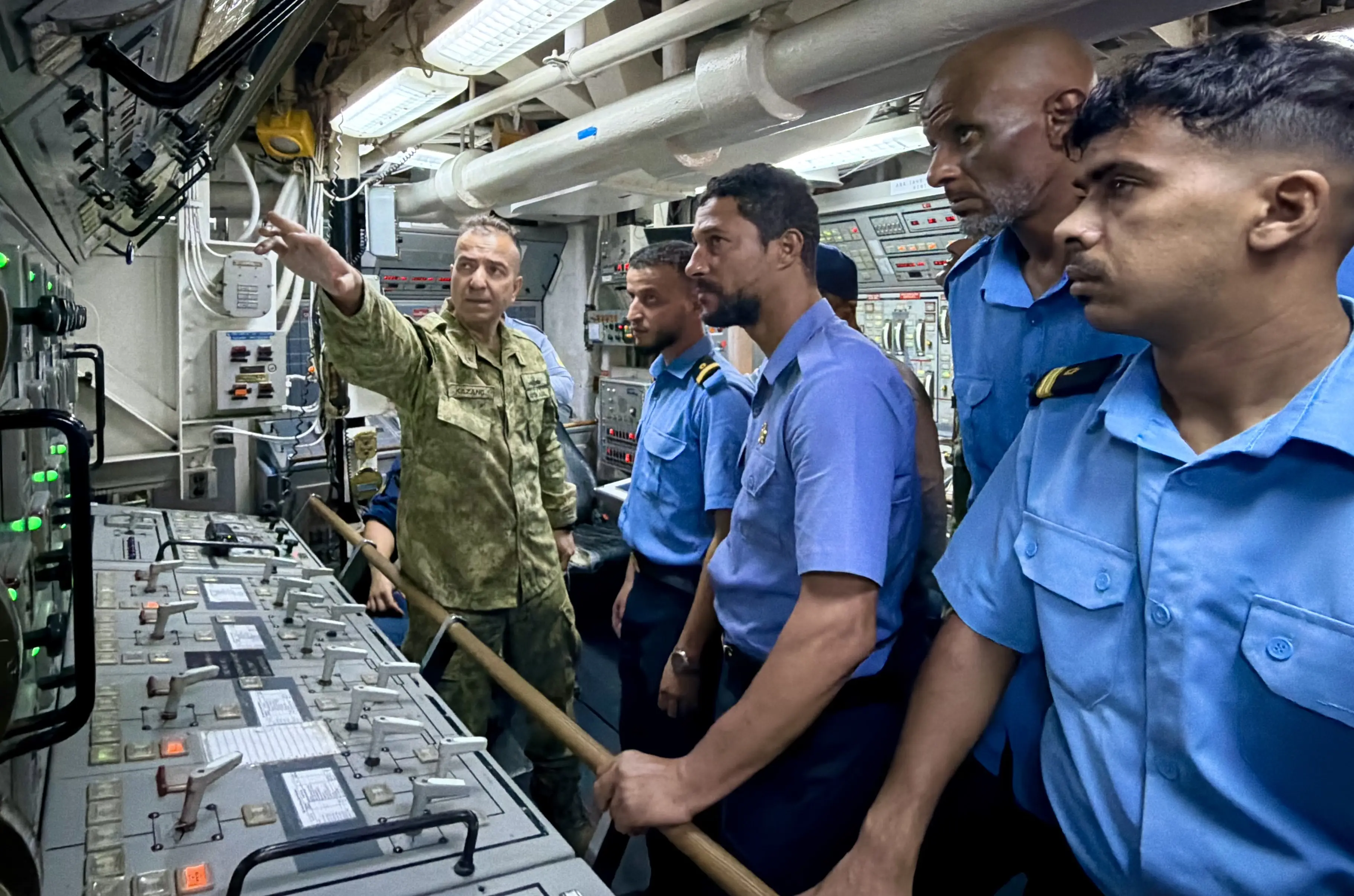 TCG Giresun, Libya Deniz Kuvvetleri'ne eğitim veriyor