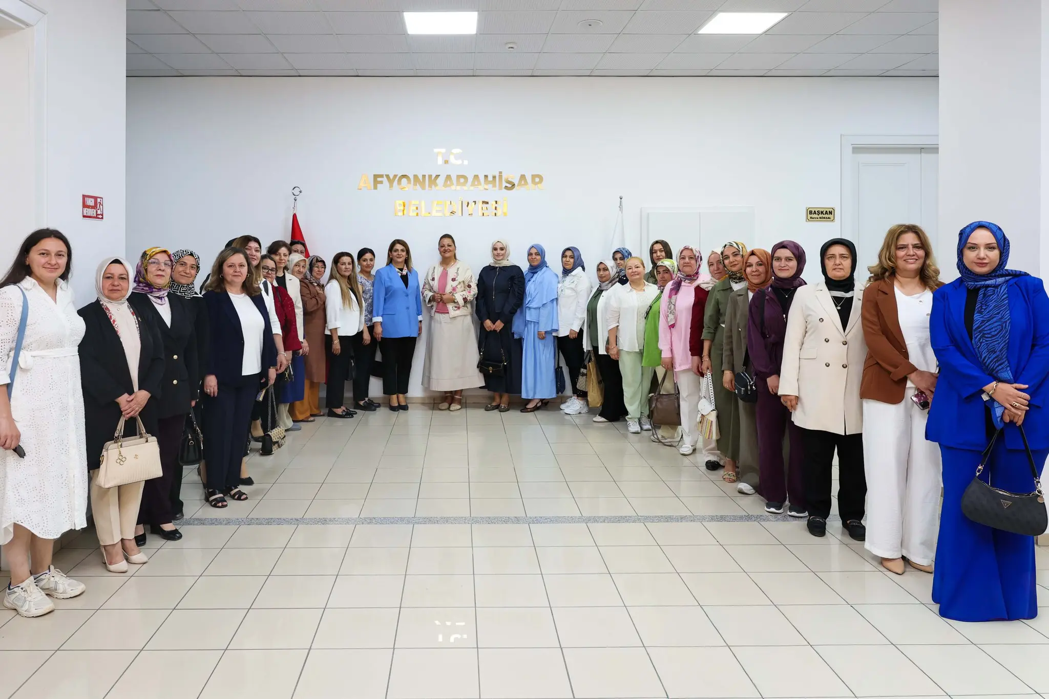 AK Parti Afyonkarahisar Kadın Kolları ile Toplantı Yapıldı