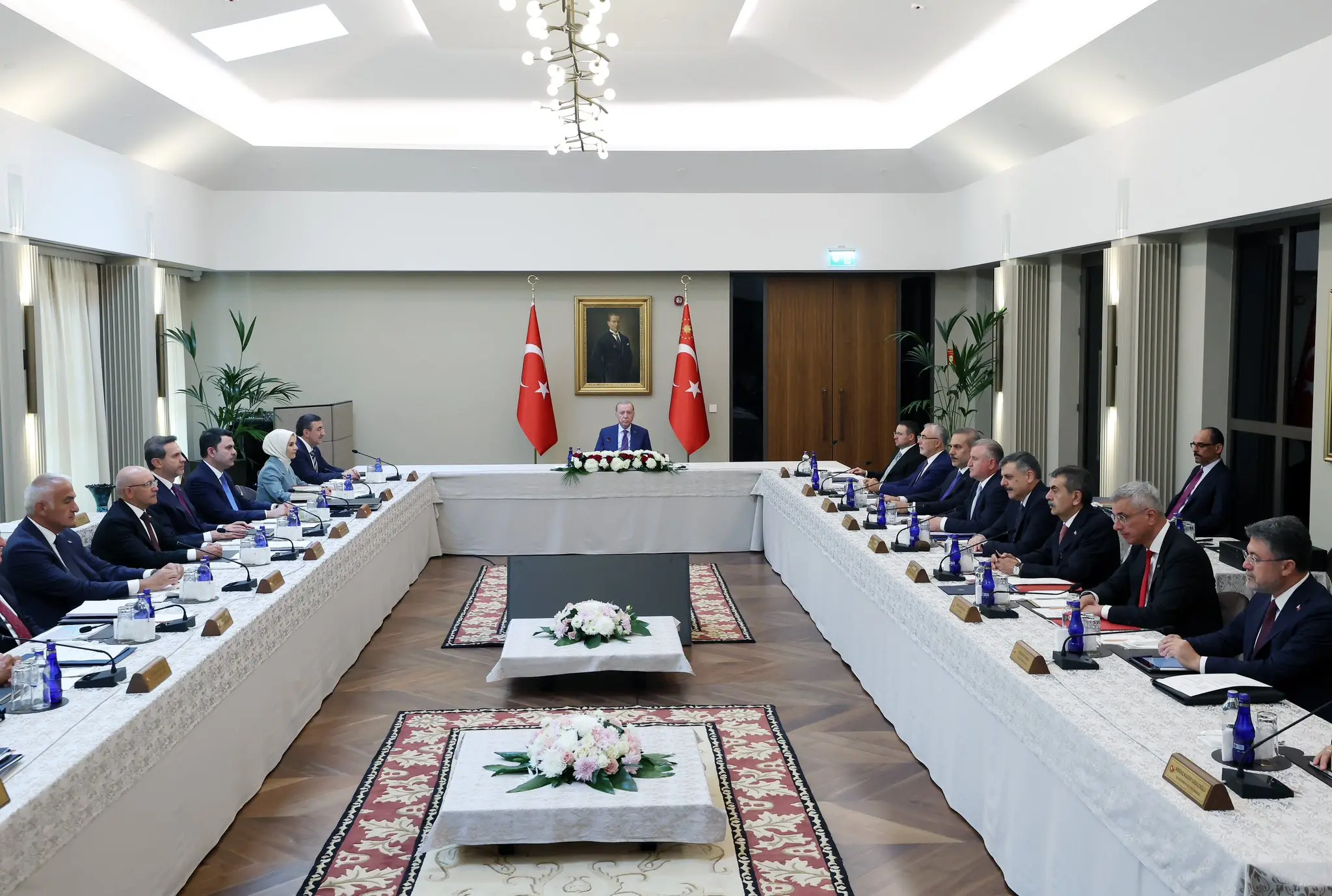 Cumhurbaşkanlığı Kabinesi Ahlat'ta toplandı