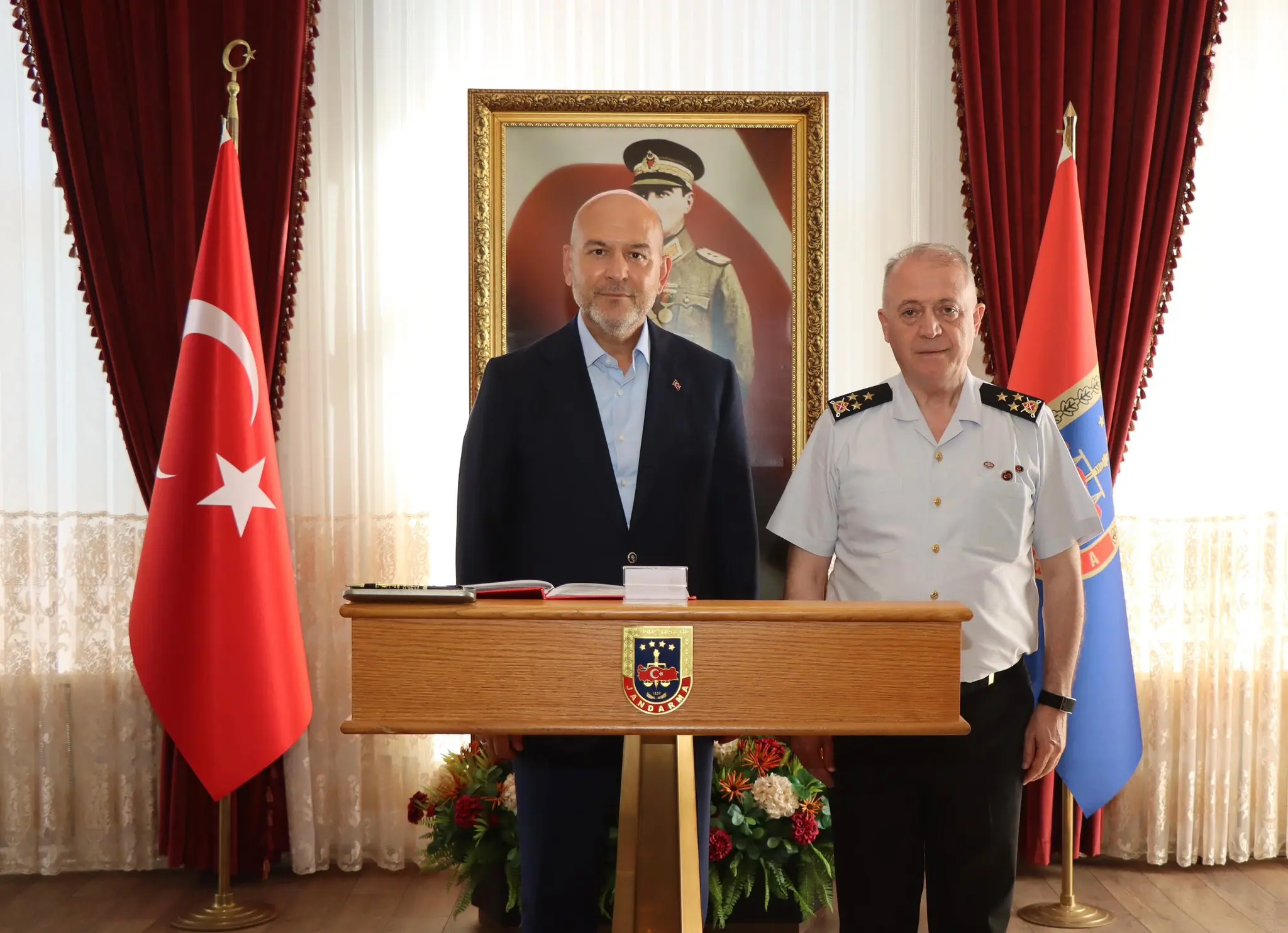 Korgeneral Topçu'ya İstanbul'da teşekkür ziyareti
