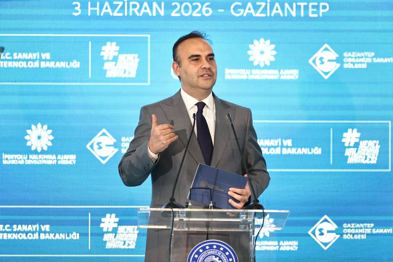 Bakan Kacır, Gaziantep'te Törenlere Katıldı