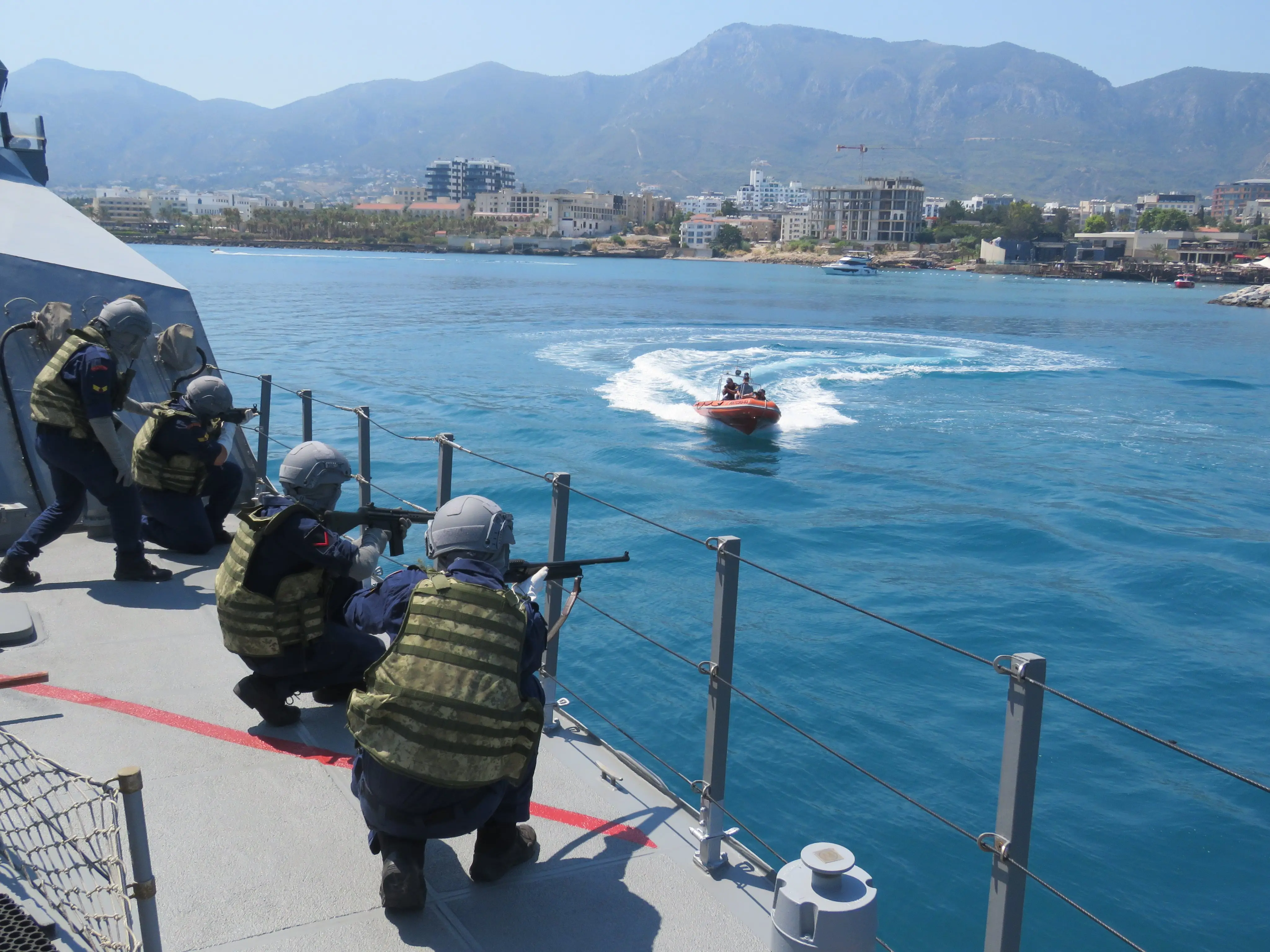 Kuzey Kıbrıs'ta Deniz Kuvvetleri Komutanlığı için eğitimler