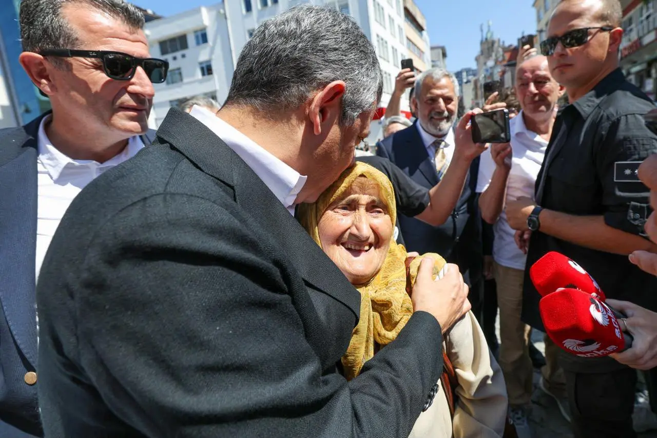 Yeni Parti, Rize'de halkla buluştu