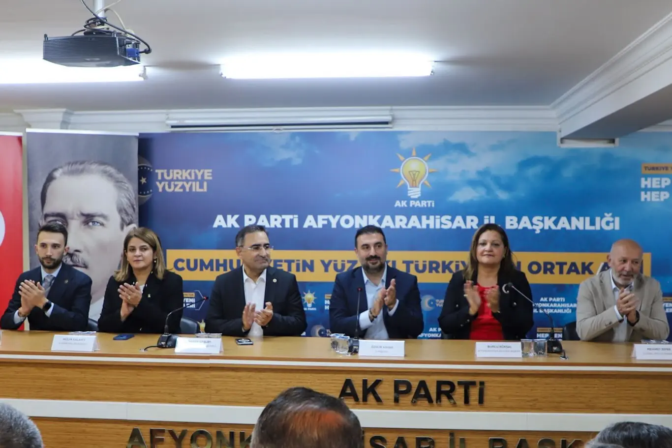 AK Parti Afyonkarahisar Teşkilatı Toplandı