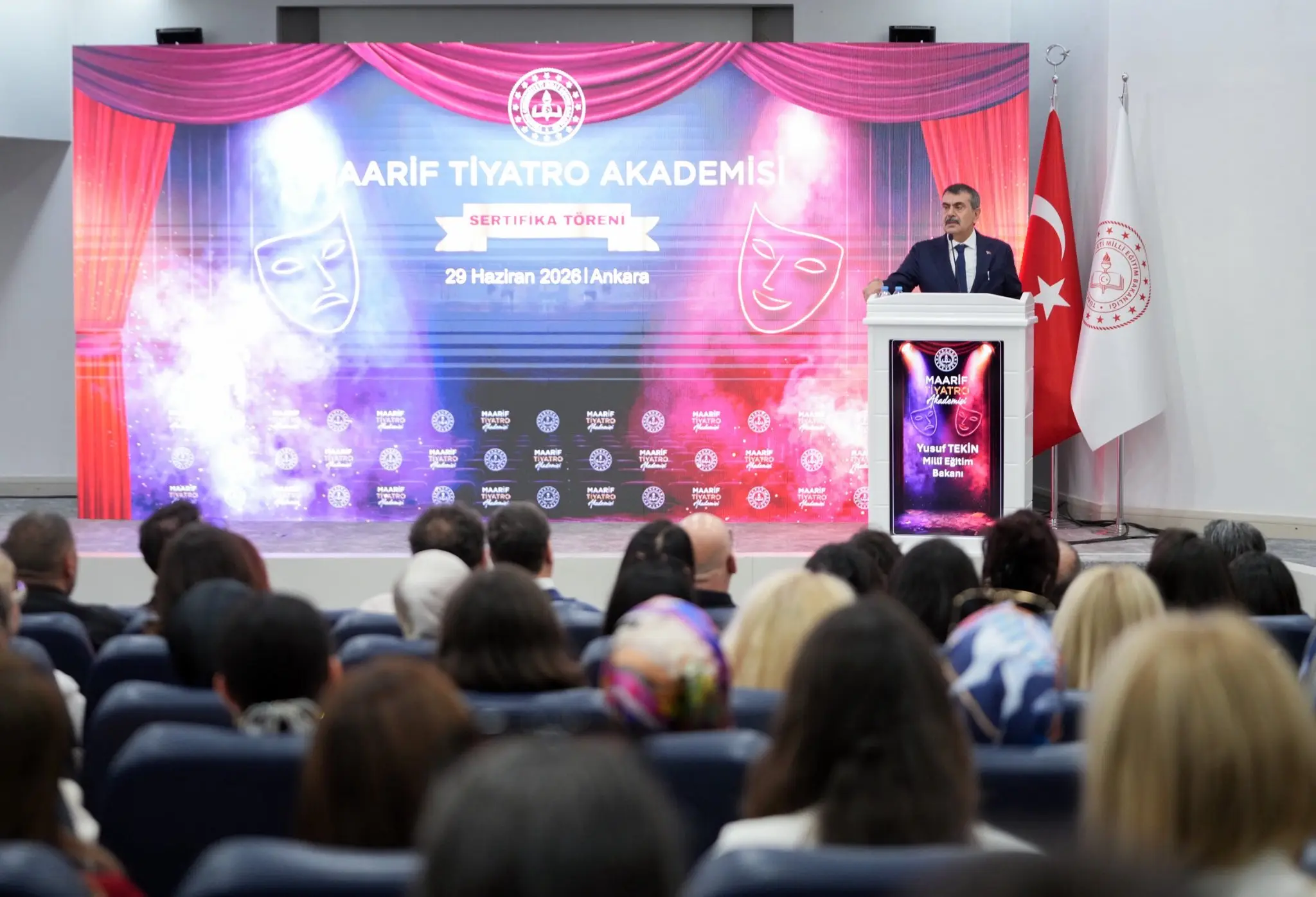 Milli Eğitim Bakanı Tekin, tiyatro sertifika töreninde konuştu