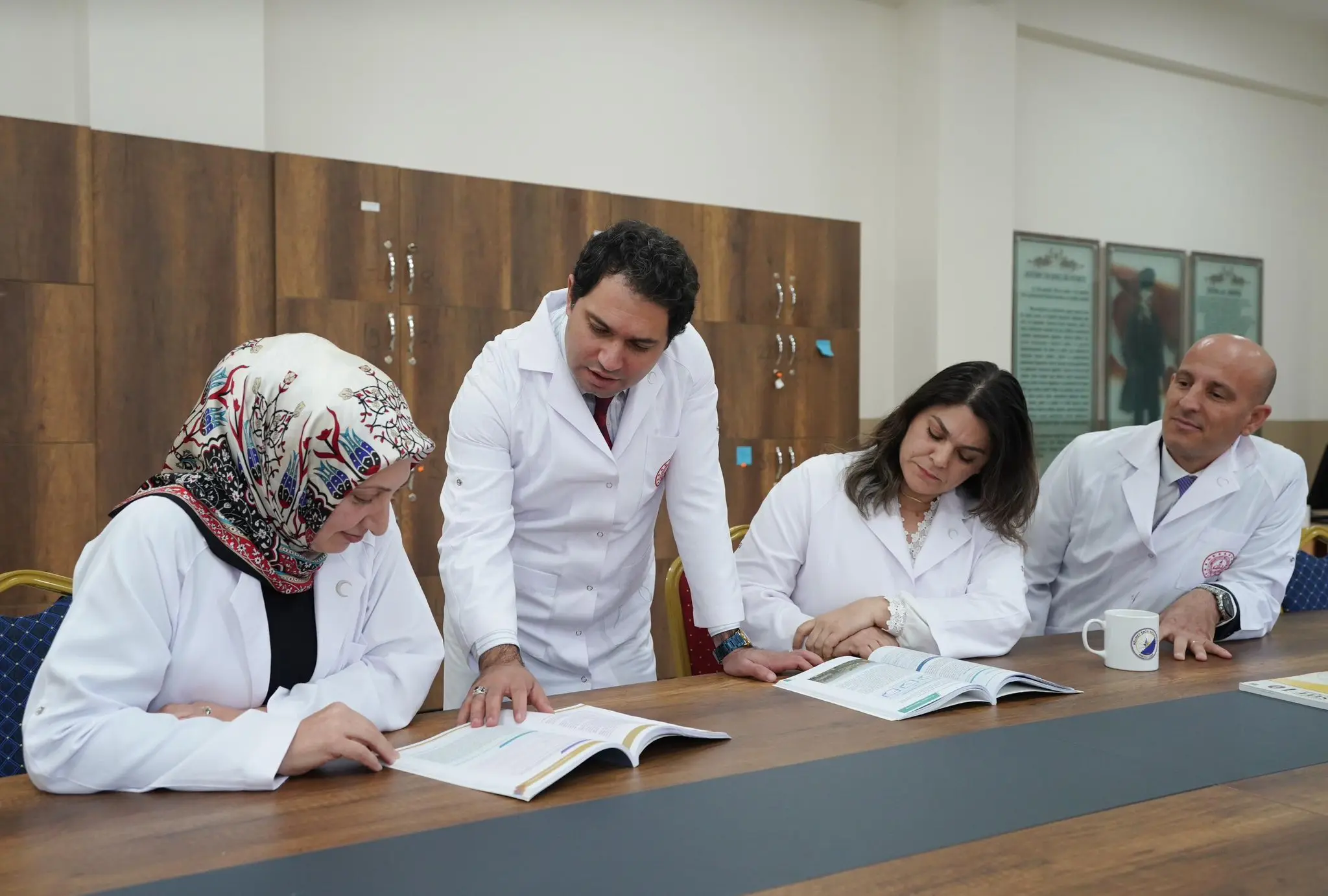 Öğretmenler için önlük standartları belirlendi