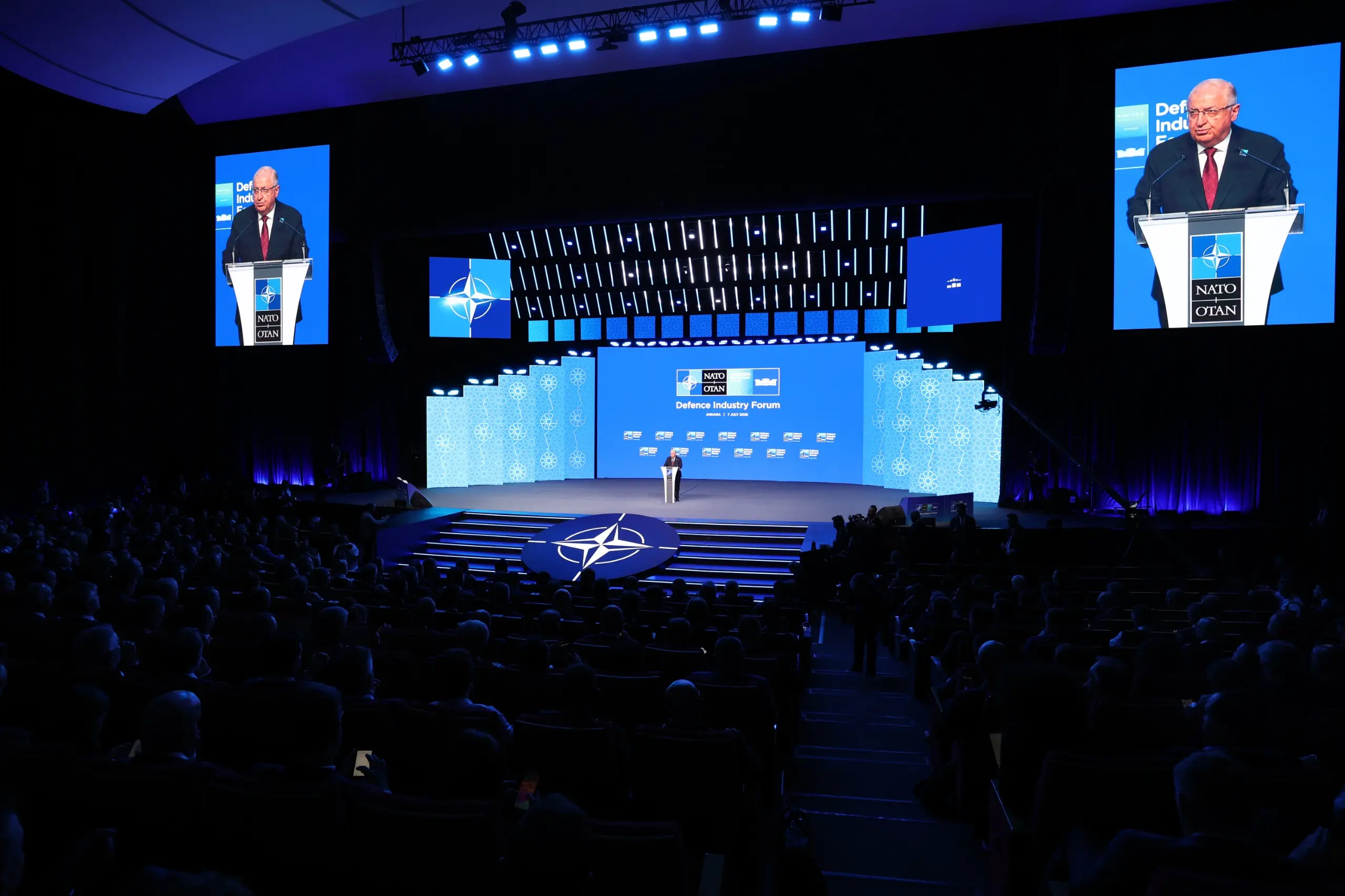 Yaşar Güler NATO Savunma Forumu'na Katıldı