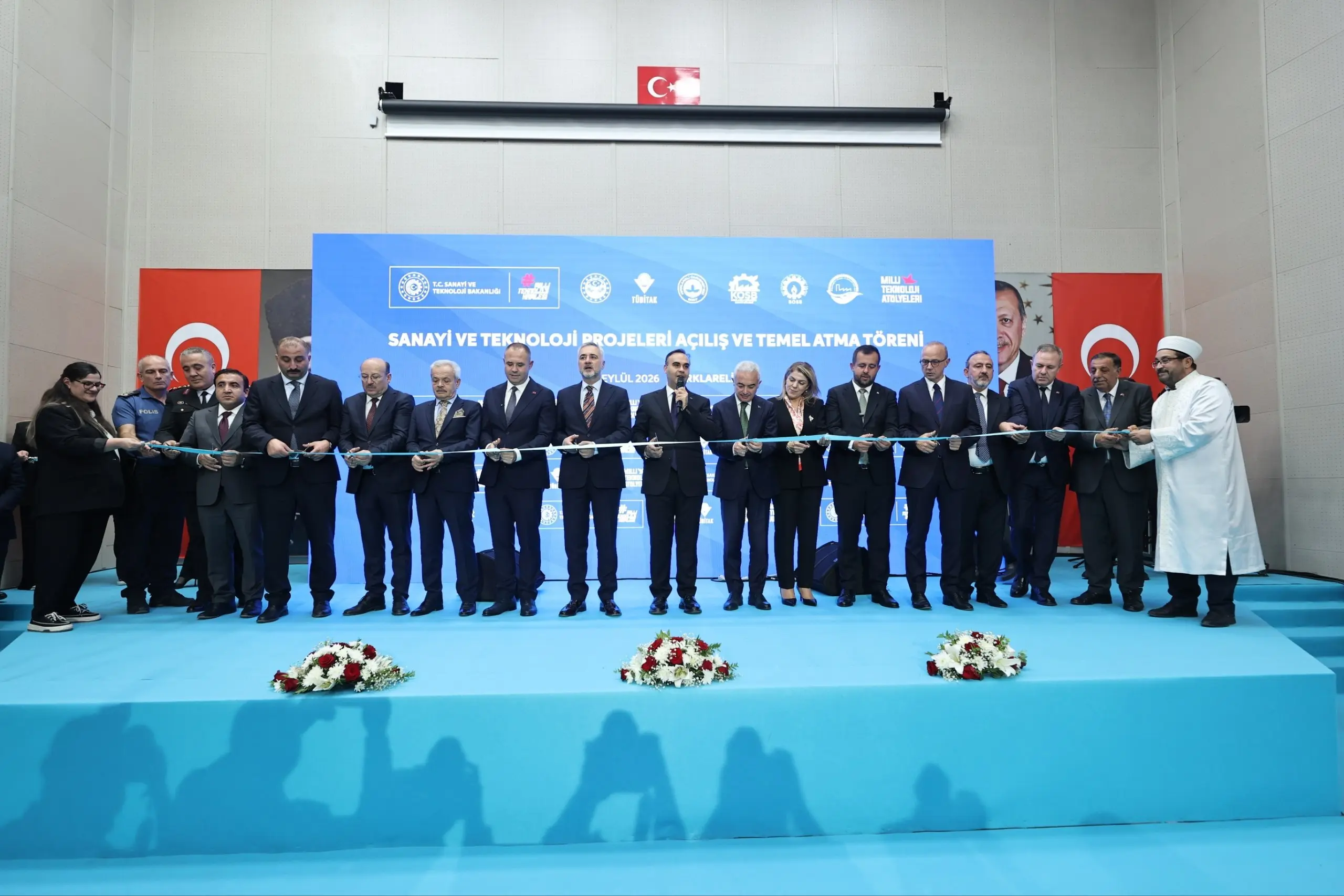 Bakan Kacır, Kırklareli'nde temel atma törenine katıldı
