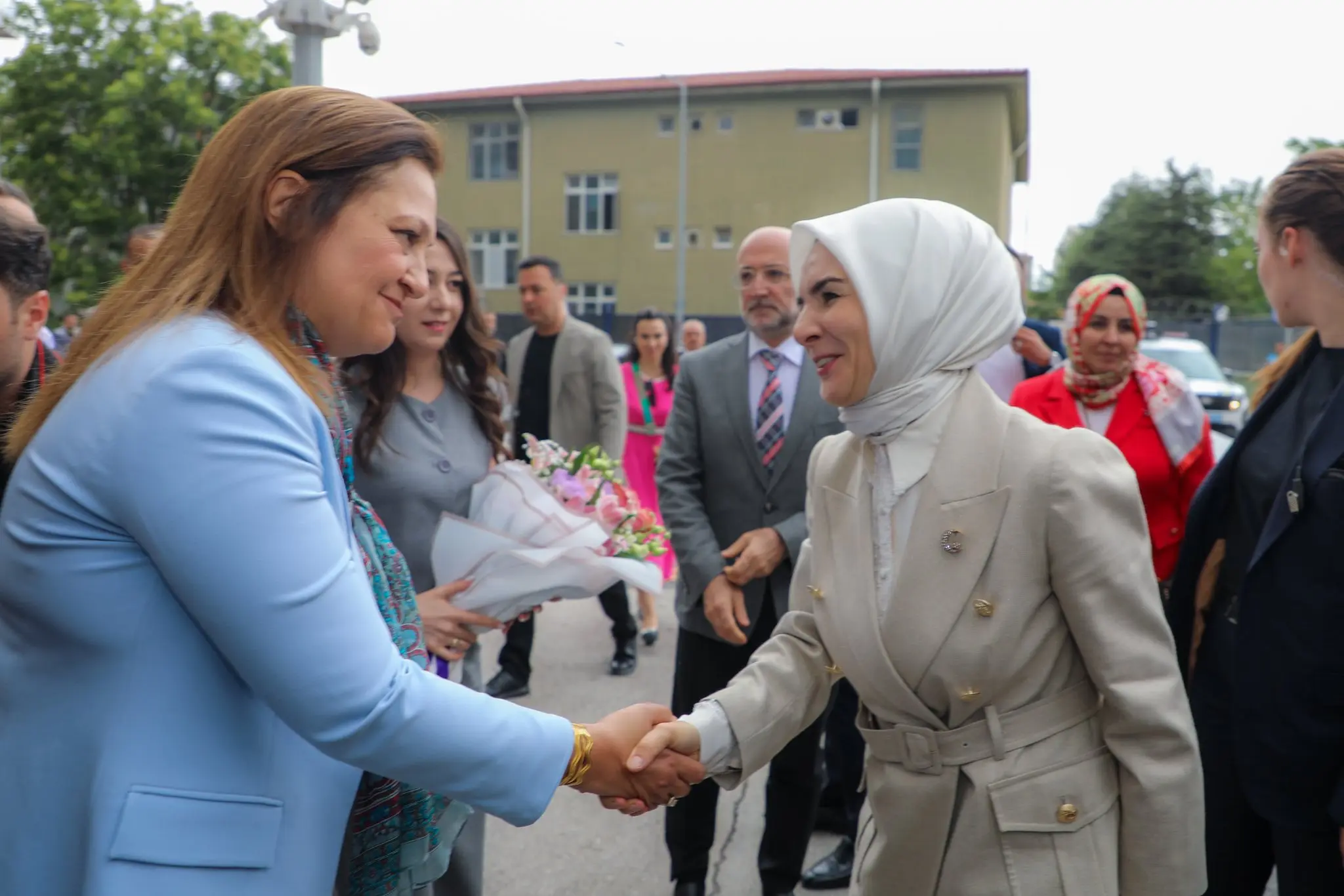 Aile ve Sosyal Hizmetler Bakanı Göktaş, belediyeyi ziyaret etti