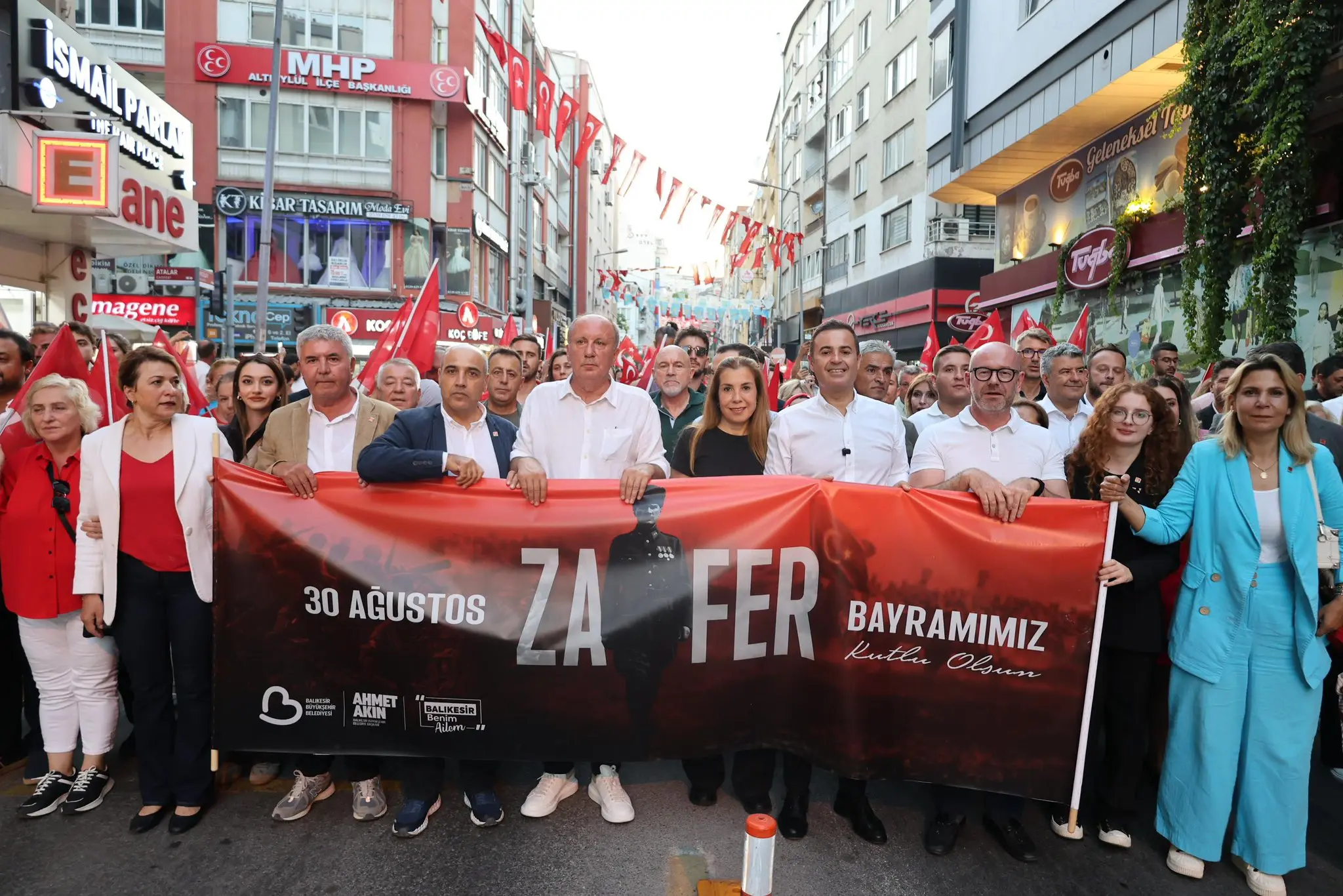 104. Zafer Bayramı Balıkesir'de Kutlandı