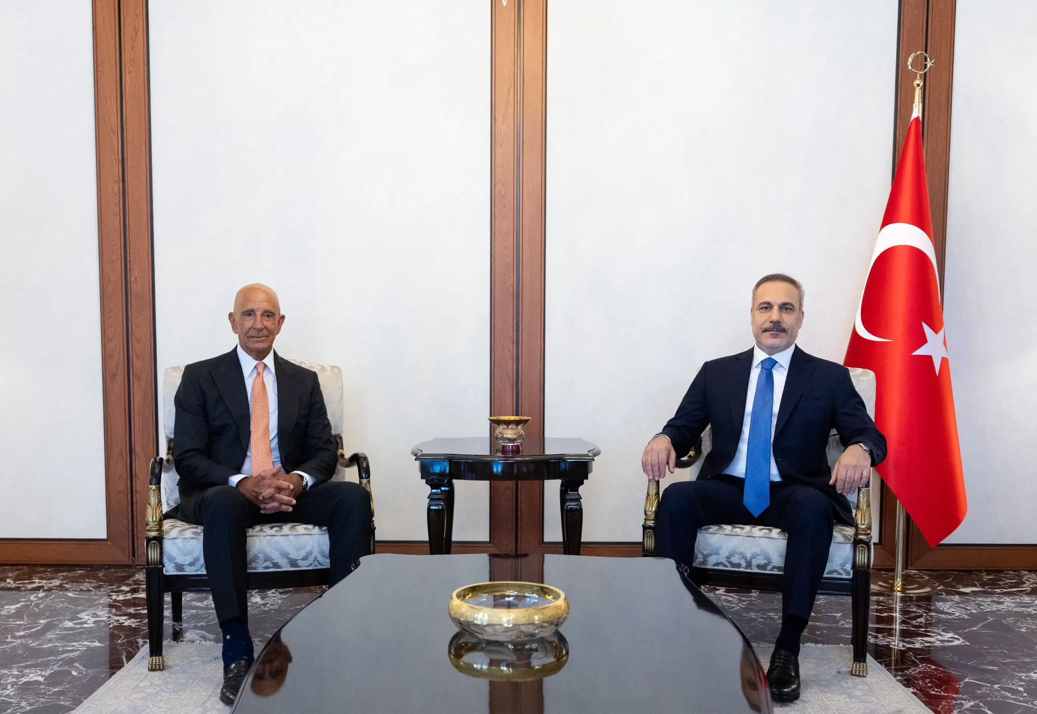 Hakan Fidan, Tom Barrack ile Görüşme Gerçekleştirdi