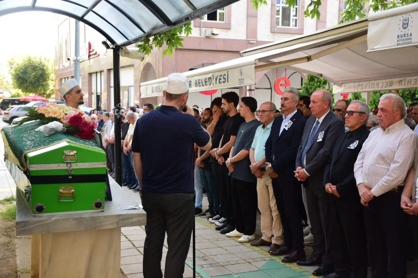 Şenay Özeray'ın cenazesi Bursa'da gerçekleştirildi