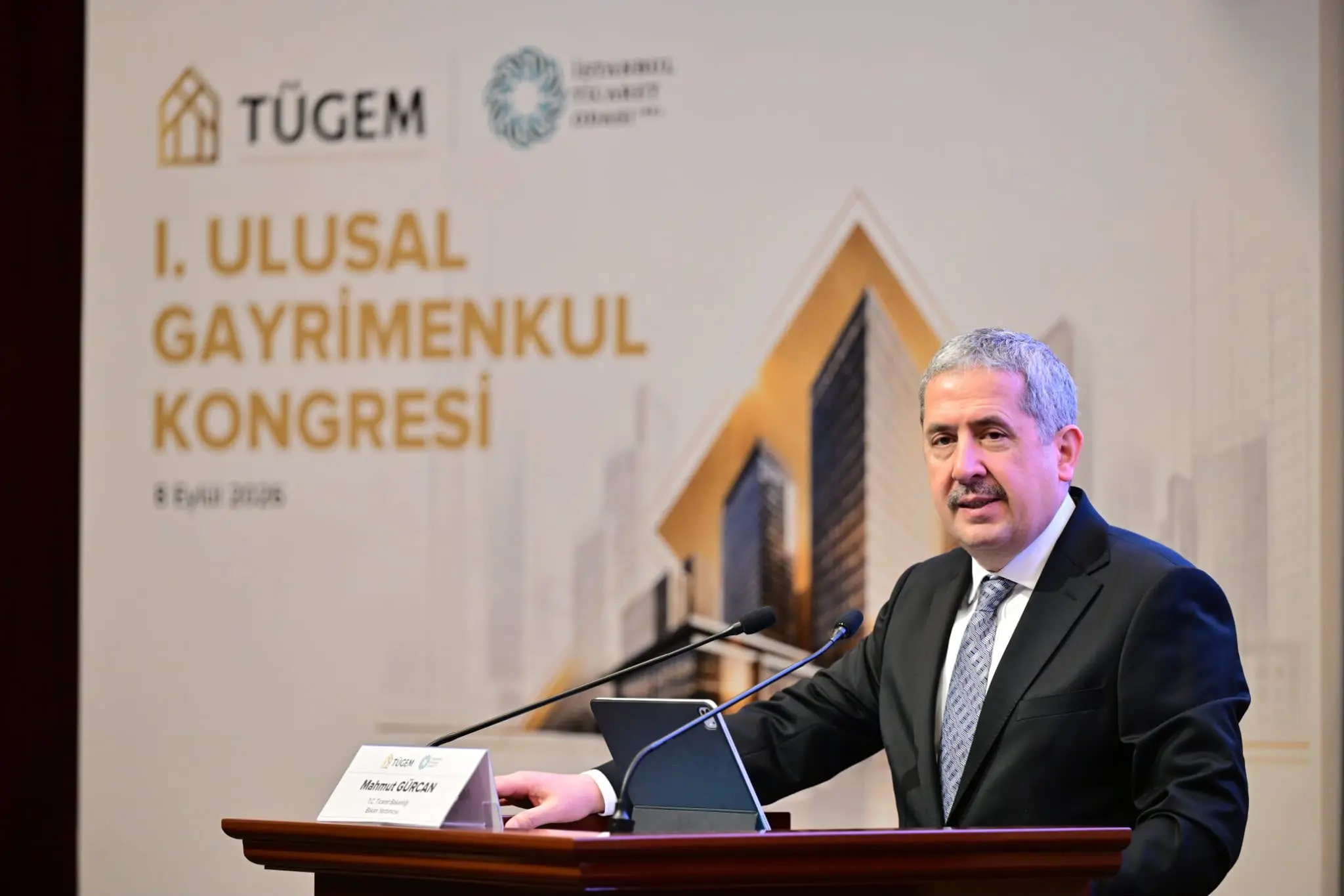 Mahmut Gürcan, Gayrimenkul Kongresi'nde Önemli Açıklamalar Yaptı