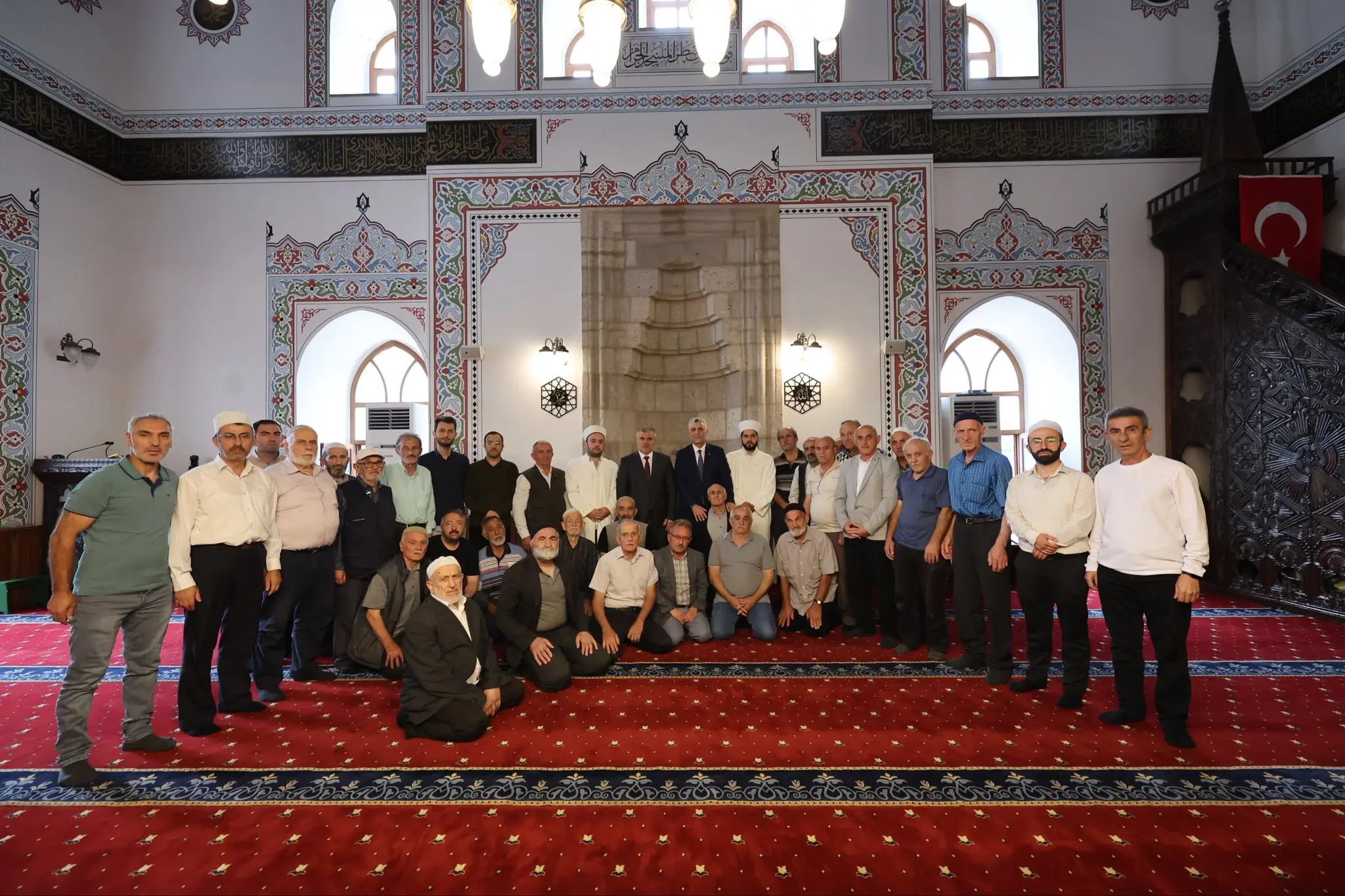Artvin'de Cuma Namazı ve Esnaf Ziyareti Yapıldı