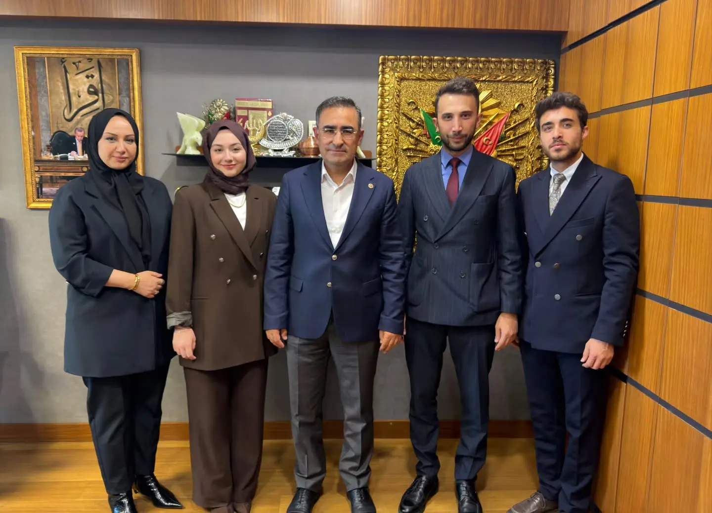 Gençlik Kolları Gazi Meclis'te