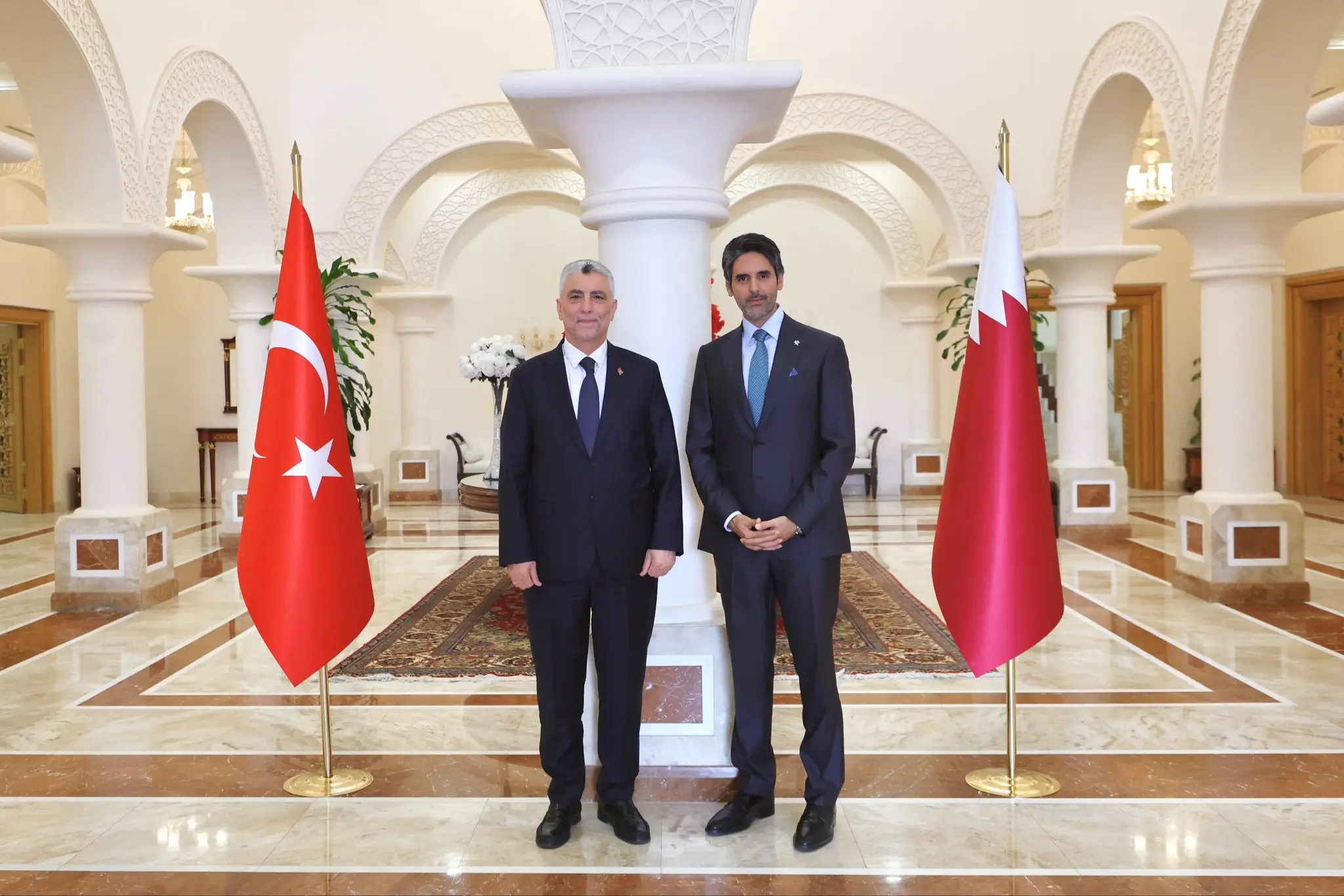 Eski Katar Emiri Şeyh Hamed bin Halife vefat etti