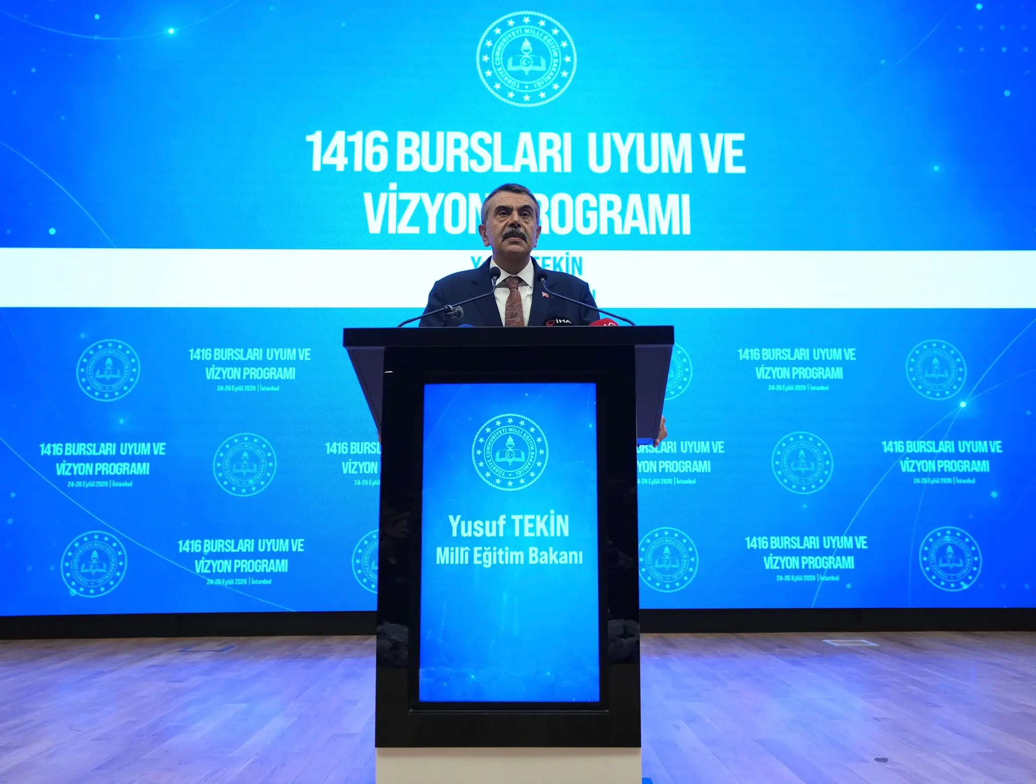 Millî Eğitim Bakanı, bursiyerlere hitap etti
